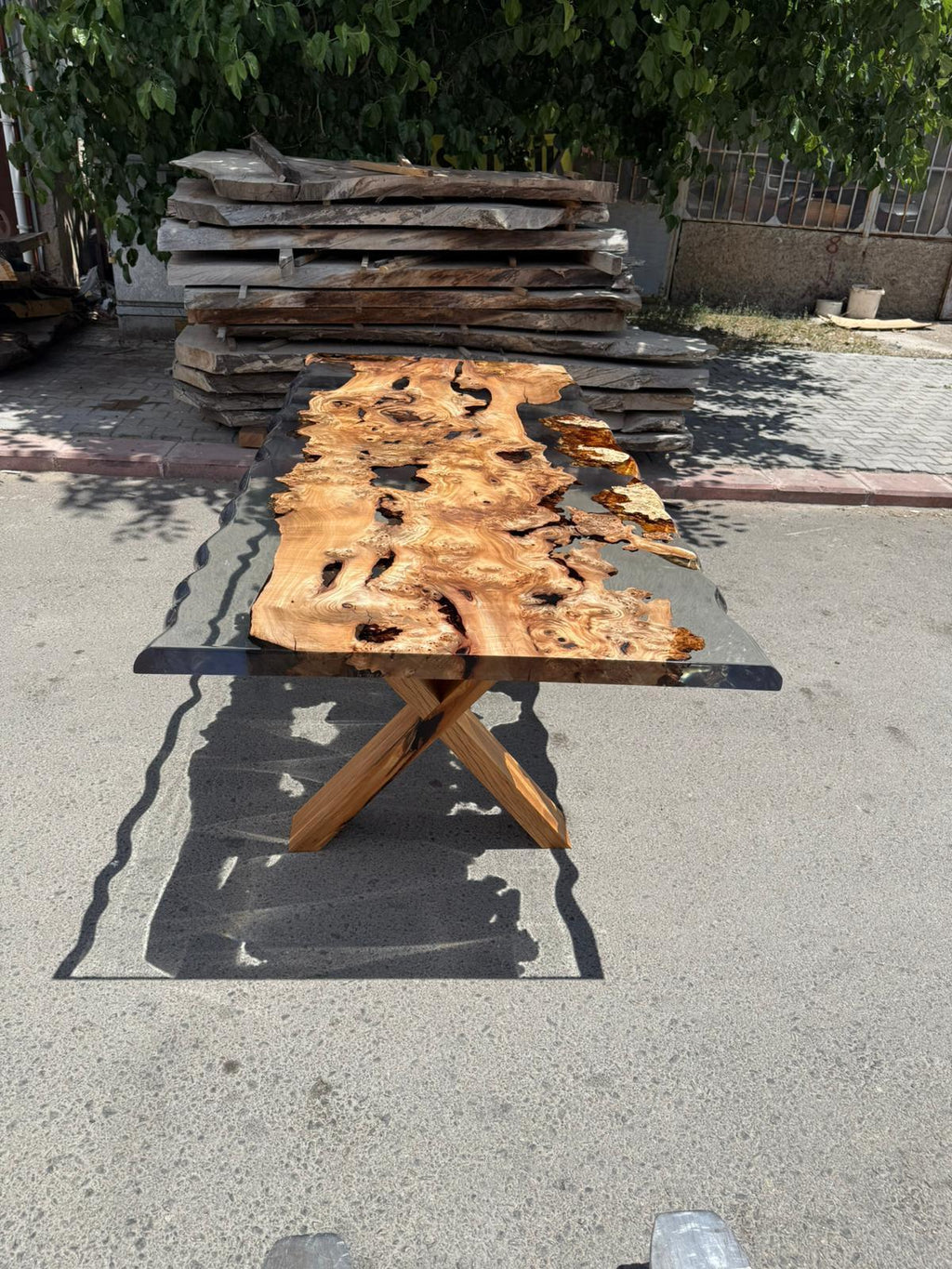 https://a.1stdibscdn.com/custom-ash-wood-clear-epoxy-dining-table-live-edge-conferance-table-for-sale-picture-9/f_91932/f_481885221767619432448/WhatsApp_Image_2026_01_05_at_16_12_53_2__master.jpeg