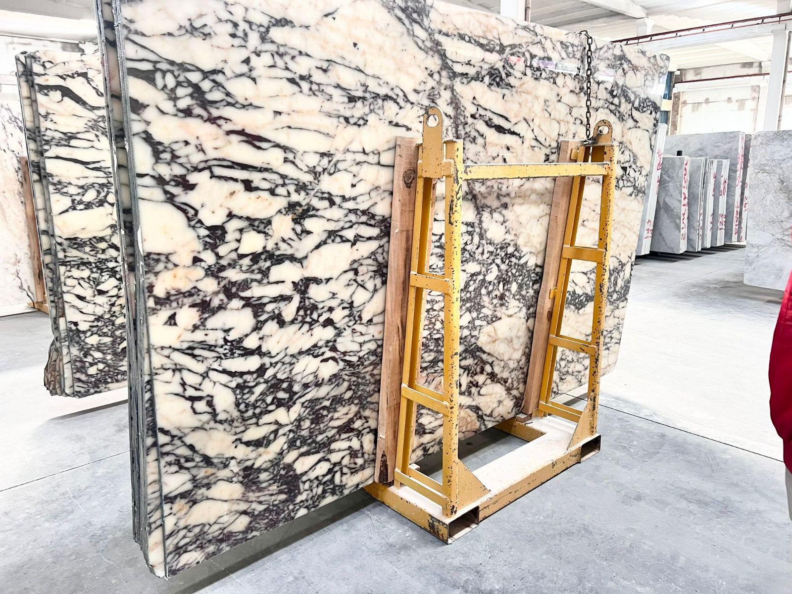 https://a.1stdibscdn.com/customizable-calacatta-viola-marble-dining-table-in-rectangular-design-for-sale-picture-9/f_91932/f_483138021768392827672/WhatsApp_Image_2026_01_08_at_15_41_56_master.jpeg
