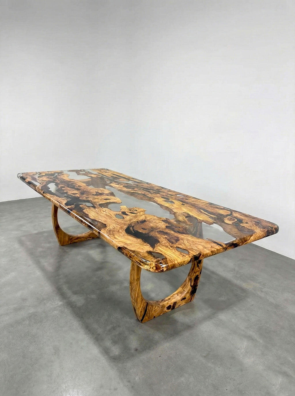 https://a.1stdibscdn.com/handcrafted-live-edge-olive-wood-crystal-clear-epoxy-resin-dining-table-for-sale-picture-4/f_91932/f_483140321768394131094/WhatsApp_Image_2026_01_14_at_15_29_20_3__master.jpeg