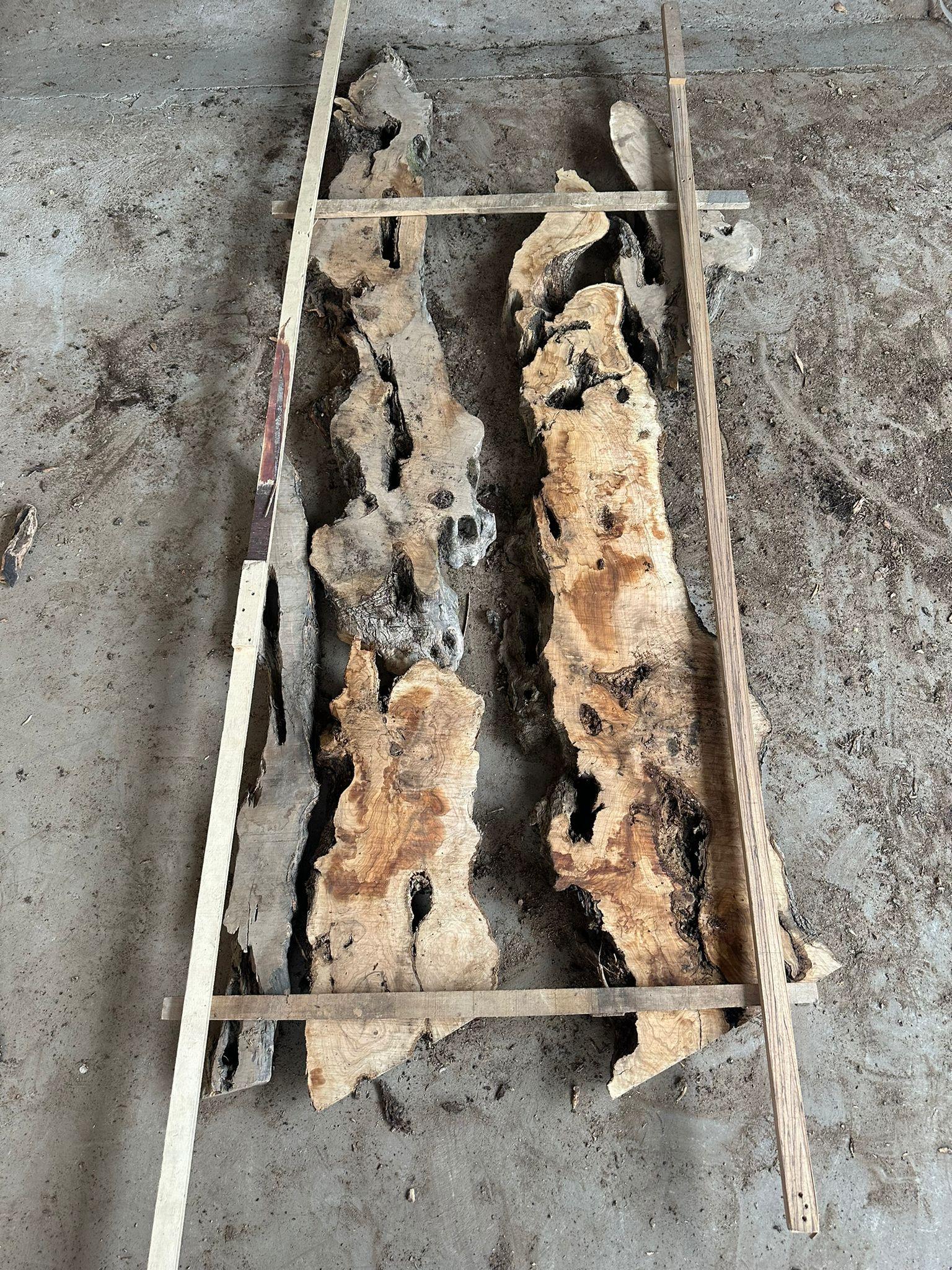 https://a.1stdibscdn.com/handcrafted-live-edge-olive-wood-crystal-clear-epoxy-resin-dining-table-for-sale-picture-9/f_91932/f_483140321768394189452/WhatsApp_Image_2026_01_14_at_15_35_29_1__master.jpeg