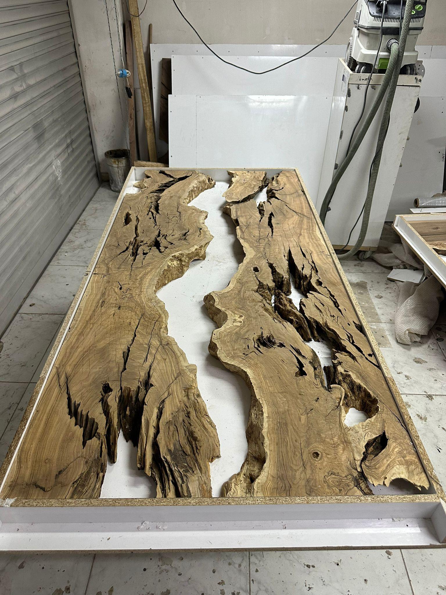 https://a.1stdibscdn.com/clear-transparent-glass-river-table-custom-river-wood-dining-table-for-sale-picture-7/f_91932/f_495714821775630680912/WhatsApp_Image_2026_01_14_at_15_35_29_master.jpeg