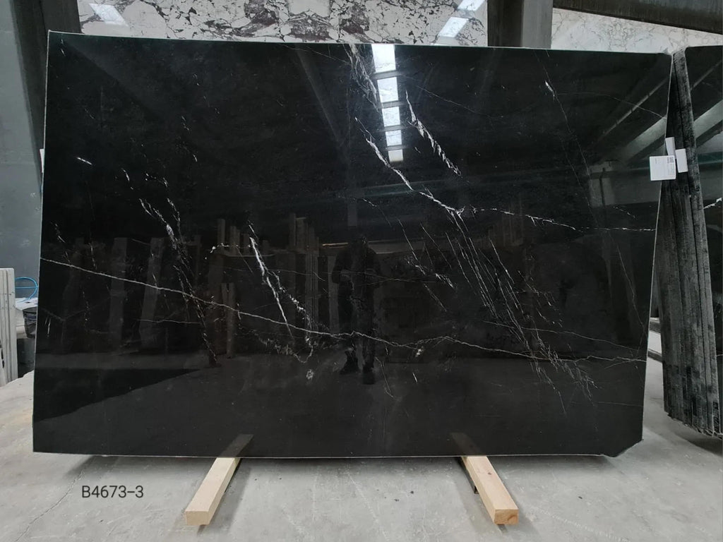 https://a.1stdibscdn.com/alexander-black-marble-dining-table-oval-customizable-marble-table-for-sale-picture-10/f_91932/f_483337221768470411886/WhatsApp_Image_2026_01_15_at_11_46_41_master.jpeg