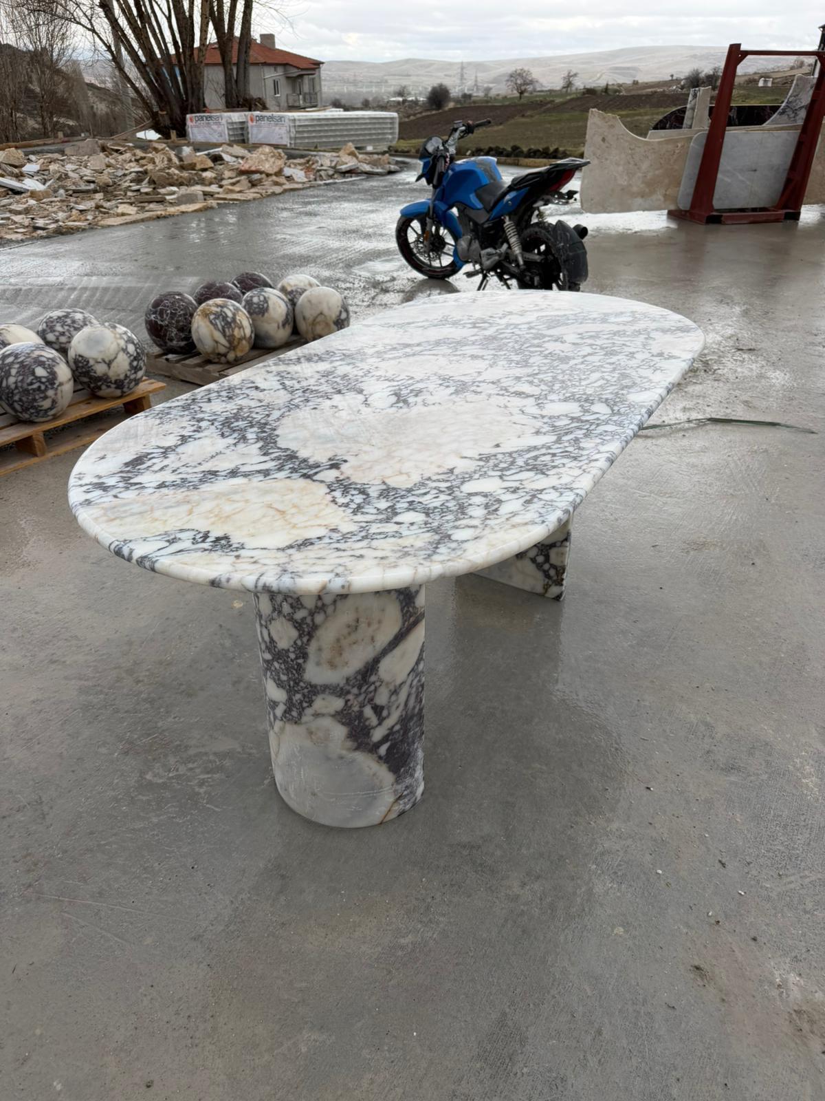 https://a.1stdibscdn.com/modern-calacatta-viola-oval-dining-table-marble-table-top-for-sale-picture-9/f_91932/f_485469321769601050128/WhatsApp_Image_2026_01_28_at_11_56_15_master.jpeg