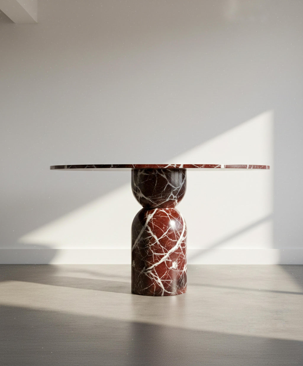 https://a.1stdibscdn.com/italian-modern-dining-table-in-solid-rosso-levanto-marble-monolithic-table-for-sale-picture-7/f_91932/f_485636821769688740878/WhatsApp_Image_2026_01_29_at_15_09_01_master.jpeg
