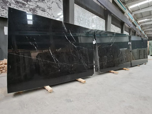 https://a.1stdibscdn.com/60-alexander-black-marble-lazy-susan-table-round-large-massive-marble-table-for-sale-picture-8/f_91932/f_486527421770195264531/WhatsApp_Image_2026_02_04_at_11_54_10_master.jpeg