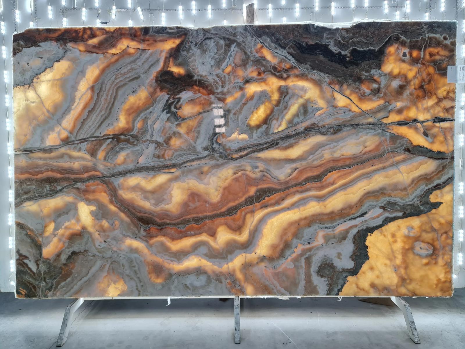 https://a.1stdibscdn.com/customizable-brown-onyx-marble-dining-table-with-fluted-base-for-sale-picture-7/f_91932/f_488300621771242816547/WhatsApp_Image_2026_02_16_at_14_34_50_master.jpeg