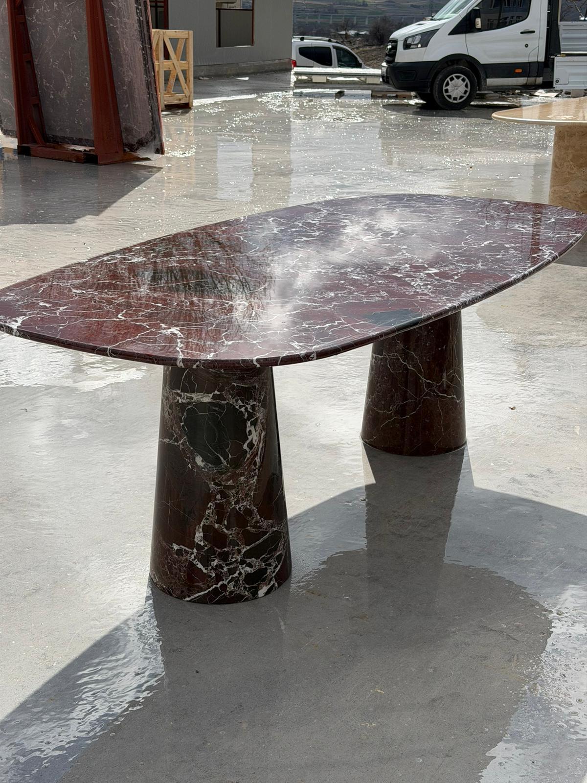 https://a.1stdibscdn.com/contemporary-rosso-levanto-marble-table-red-oval-stone-dining-table-for-sale-picture-2/f_91932/f_490696221772633698258/WhatsApp_Image_2026_03_04_at_17_06_27_master.jpeg