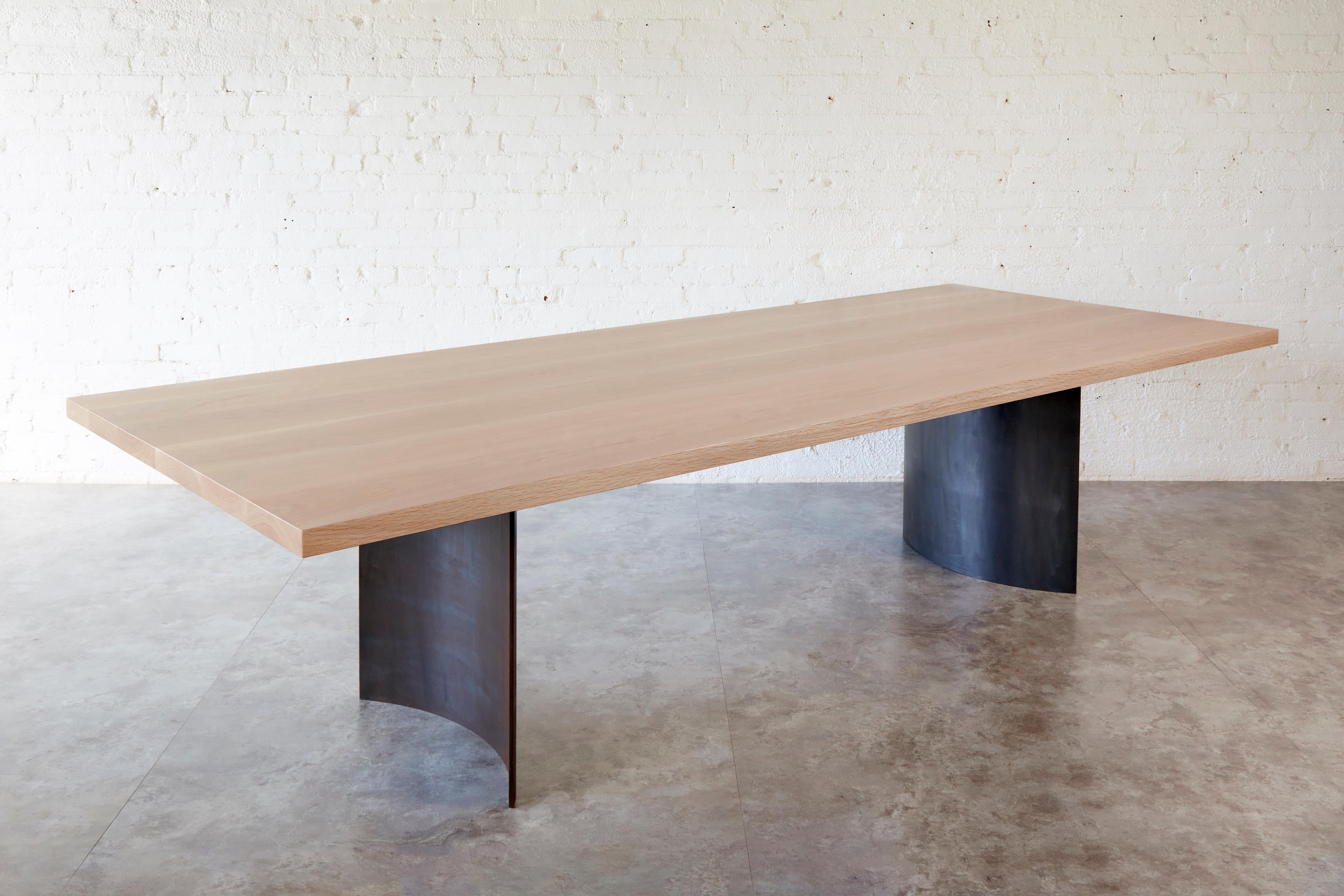 https://a.1stdibscdn.com/ban-white-oak-curved-steel-dining-table-by-autonomous-furniture-for-sale-picture-2/f_77532/f_398066221716245897220/White_Oak_Ban_Table_1_Autonomous_Furniture_master.jpg