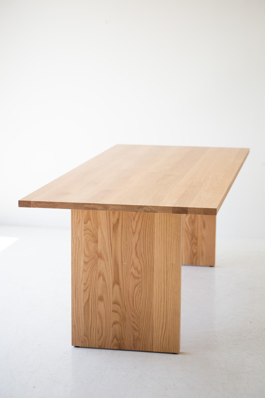 https://a.1stdibscdn.com/white-oak-dining-table-the-toko-for-sale-picture-9/f_9720/f_287278821652976164525/White_Oak_Dining_Table_Toko_09_master.jpg