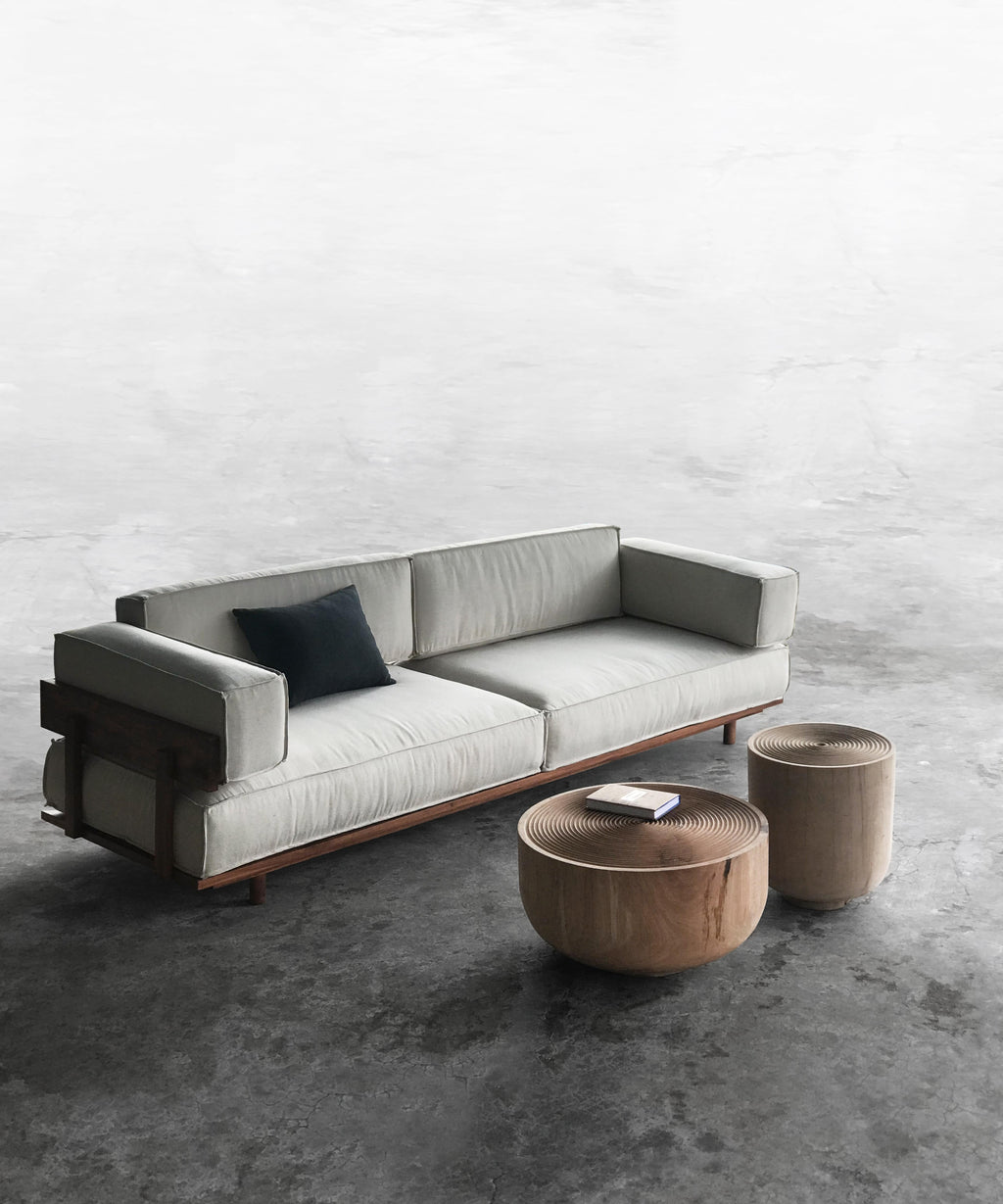 https://a.1stdibscdn.com/oak-and-walnut-xl-sofa-by-onon-details-for-sale-picture-2/f_12192/f_466843721758036254291/XL_Sofa_Supportive_1_master.jpg
