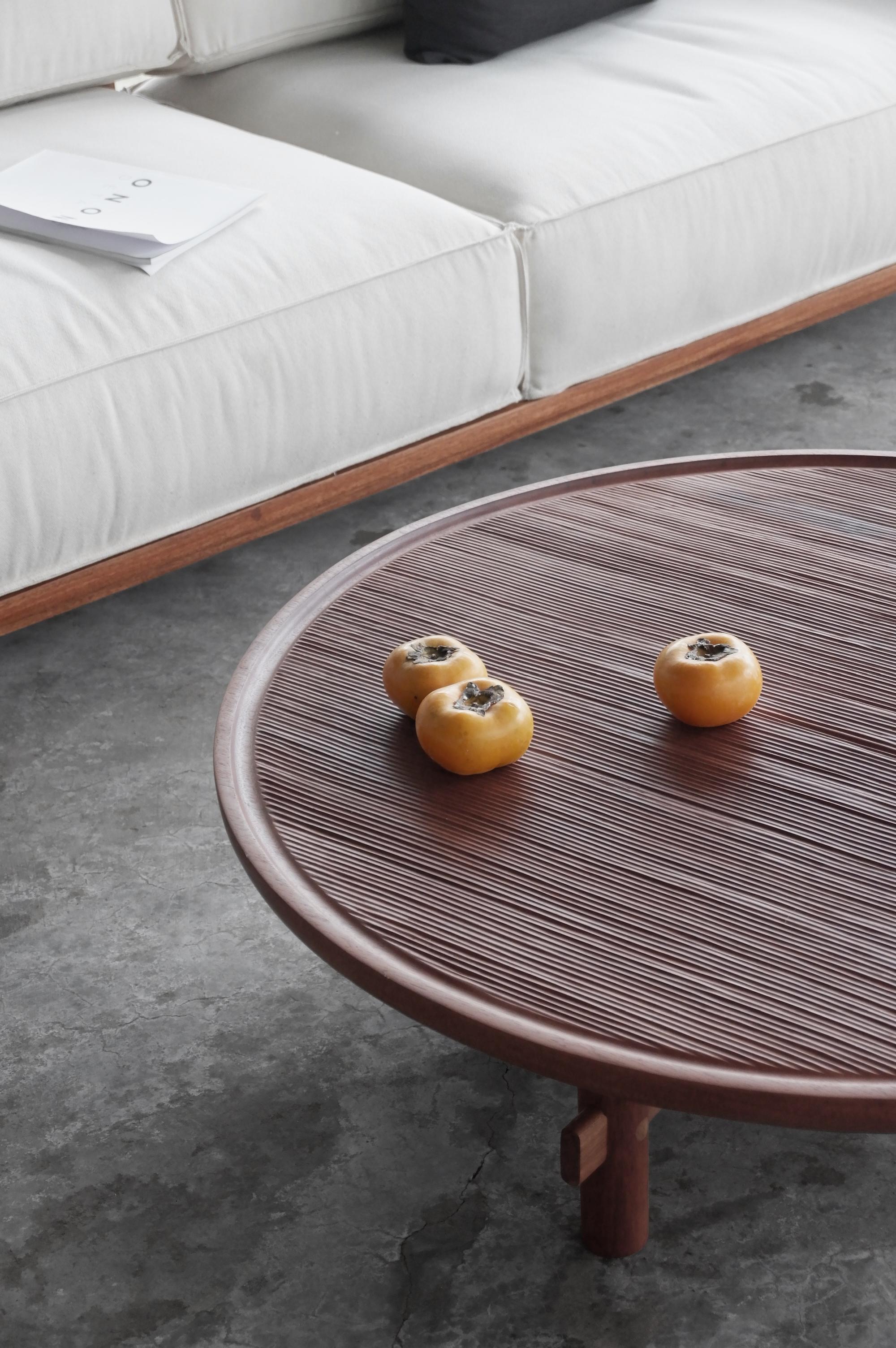 https://a.1stdibscdn.com/oak-and-walnut-xl-sofa-by-onon-details-for-sale-picture-6/f_12192/f_466843721758036245816/XL_Sofa_Supportive_4_master.jpg