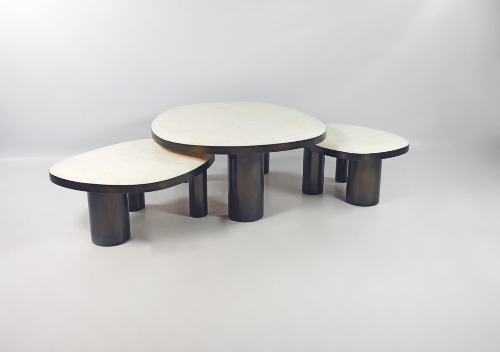 https://a.1stdibscdn.com/set-of-organic-coffee-tables-in-rock-crystal-and-bronzed-finish-by-ginger-brown-for-sale-picture-7/f_56622/f_423949721732124300121/XT3X5464_master.JPG