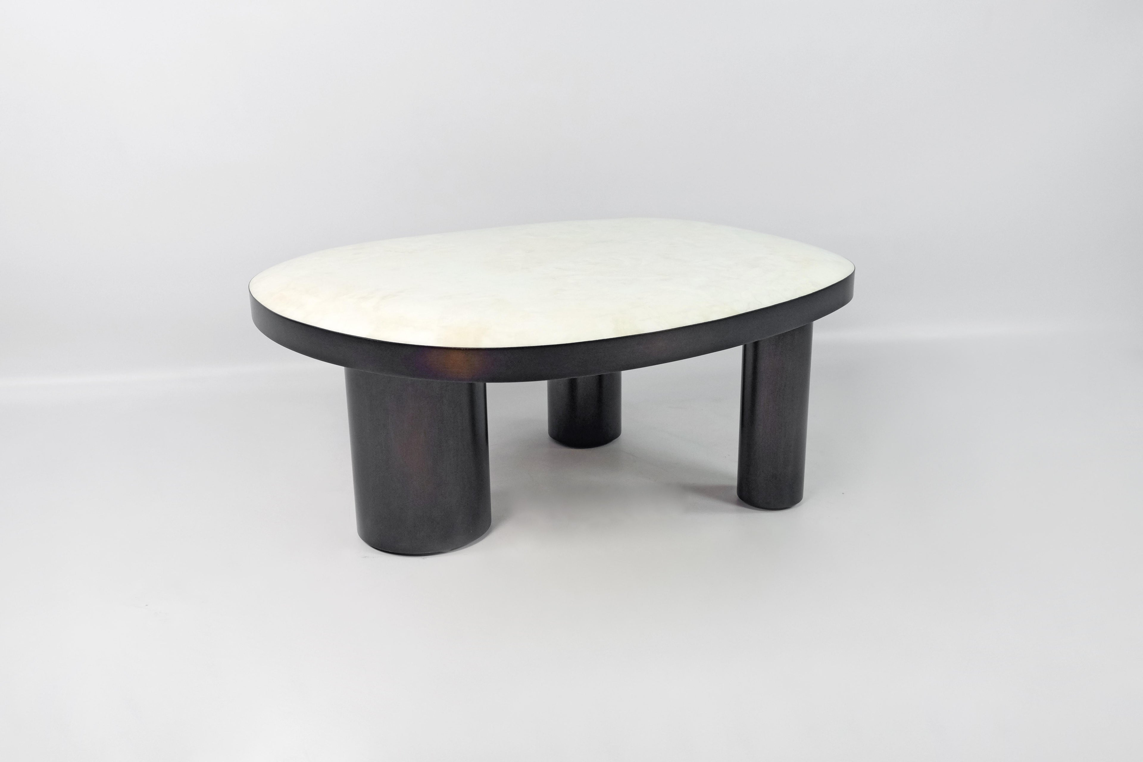 https://a.1stdibscdn.com/set-of-organic-coffee-tables-in-rock-crystal-and-bronzed-finish-by-ginger-brown-for-sale-picture-8/f_56622/f_423880221732101390796/XT3X5501_master.JPG