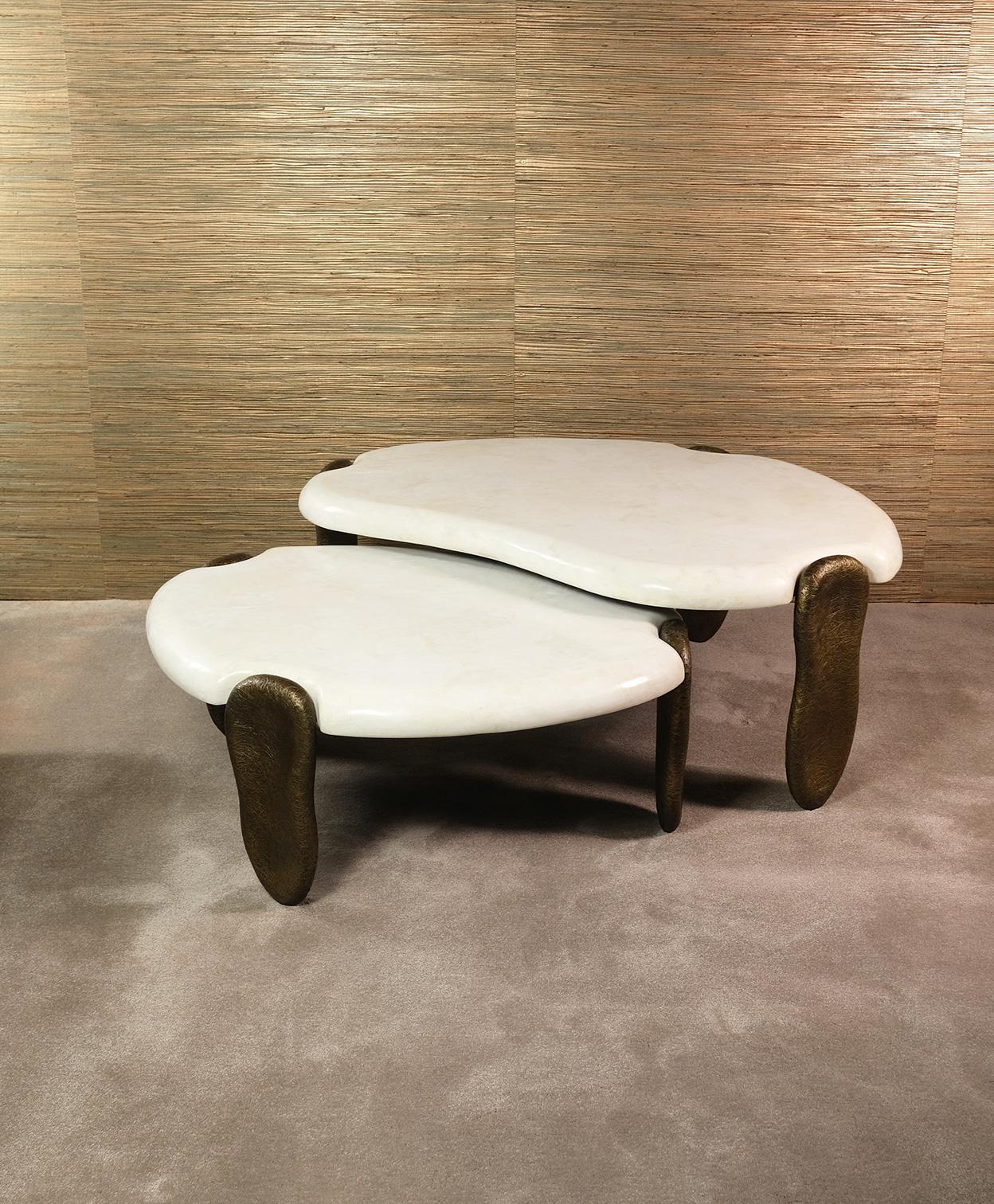 https://a.1stdibscdn.com/set-of-organic-coffee-tables-in-rock-crystal-and-bronze-finish-by-ginger-brown-for-sale-picture-4/f_56622/f_444097821744035607145/XT3X8343fhd_master.jpg