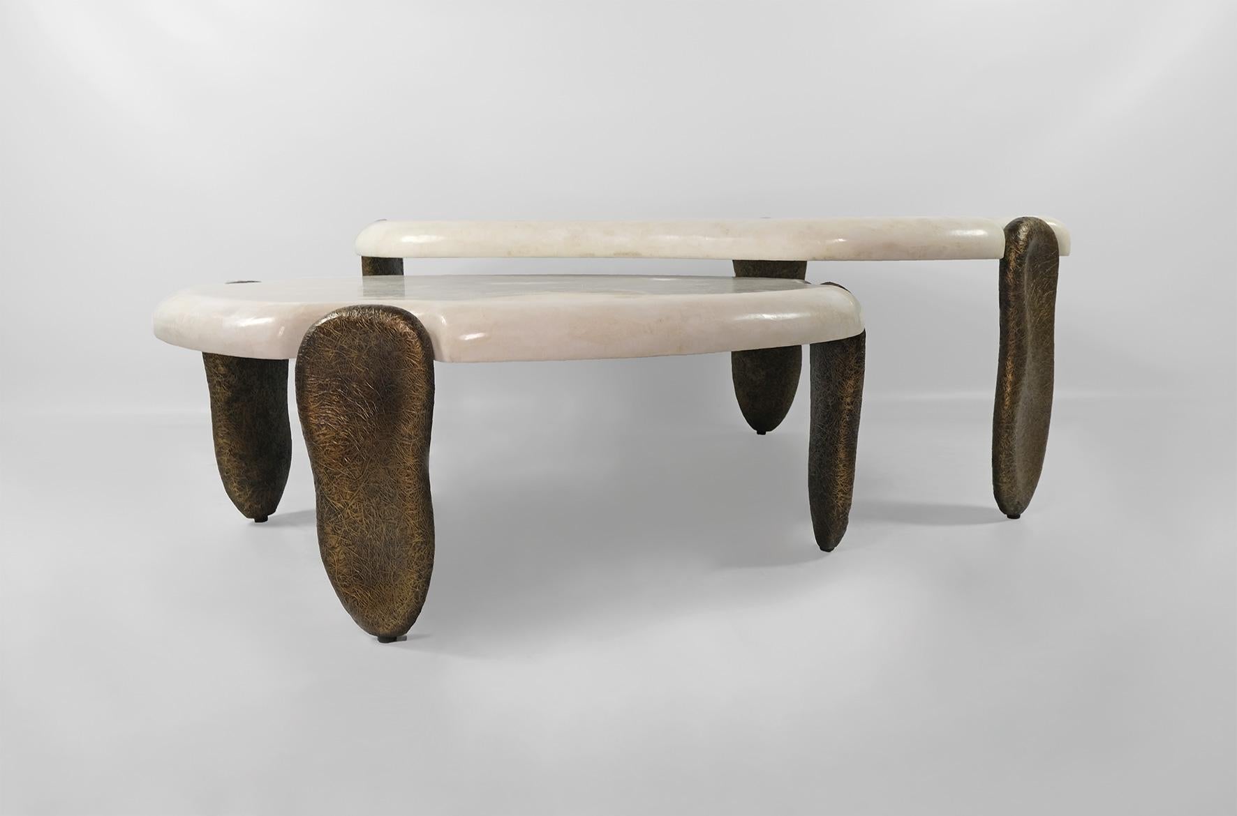 https://a.1stdibscdn.com/set-of-organic-coffee-tables-in-rock-crystal-and-bronze-finish-by-ginger-brown-for-sale-picture-6/f_56622/f_444097821744035586759/XT3X8369fhd_master.jpg