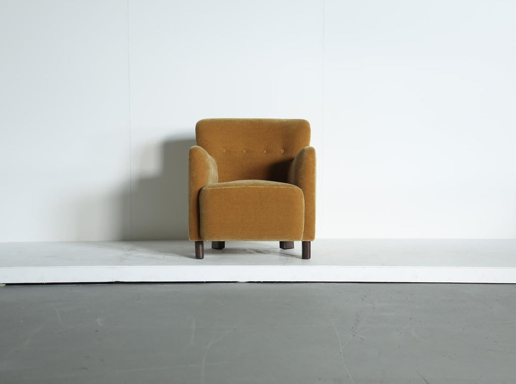 https://a.1stdibscdn.com/elegant-lounge-chair-upholstered-in-yellow-gold-pure-mohair-for-sale-picture-13/f_22593/f_450349121747301346001/Yellow_Chair_Yellow_Mohair_4_25_10_master.jpeg