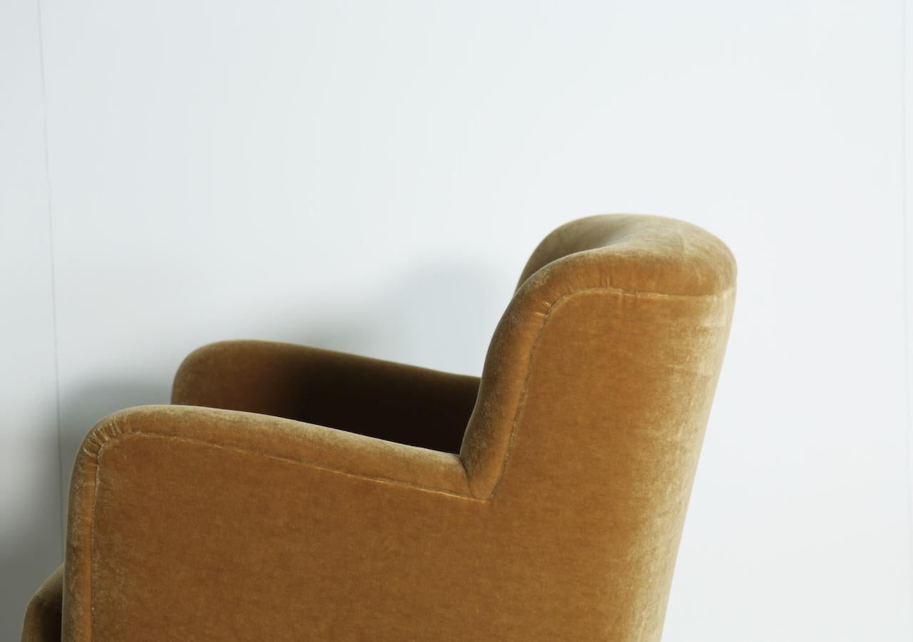 https://a.1stdibscdn.com/elegant-lounge-chair-upholstered-in-yellow-gold-pure-mohair-for-sale-picture-9/f_22593/f_450349121747301342758/Yellow_Chair_Yellow_Mohair_4_25_15_master.jpeg