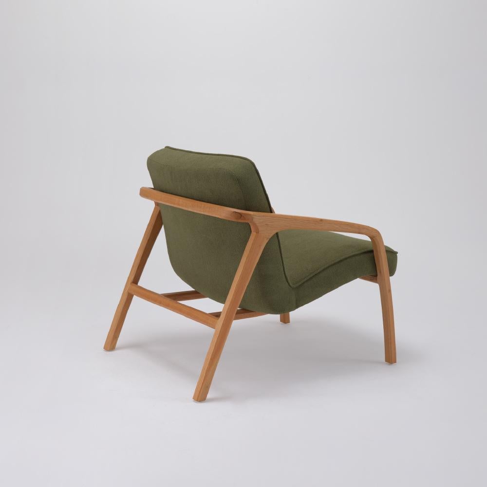 https://a.1stdibscdn.com/sole-armchair-green-solid-oak-wood-for-sale-picture-3/f_100662/f_421261921730461534366/Yesil_4_2_master.jpg