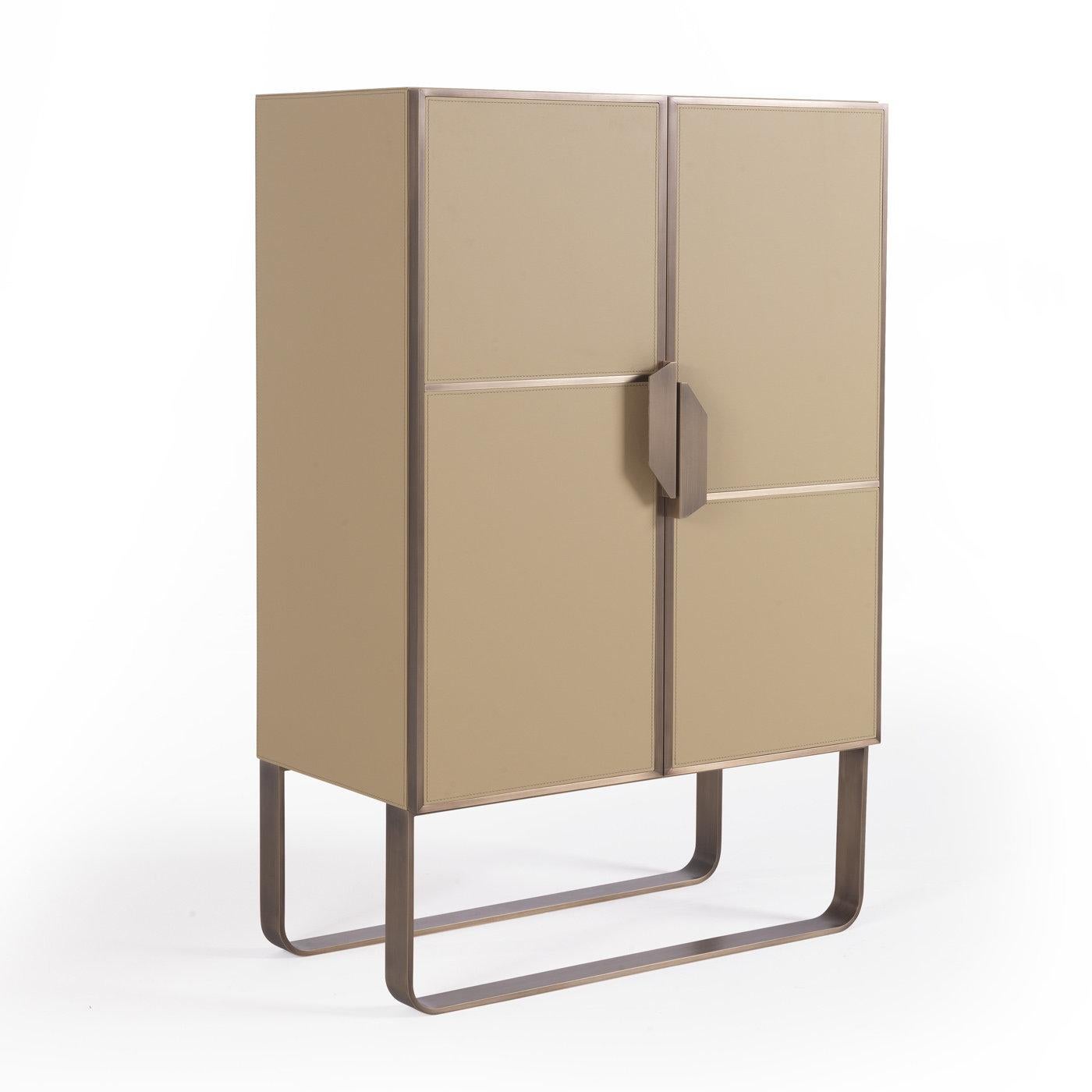 https://a.1stdibscdn.com/twin-ed-20-309-cabinet-by-studio-mamo-for-sale-picture-4/f_17062/f_452300121748524565586/ZAEDMB_031_A20191004_6_1c5whfp_master.jpg