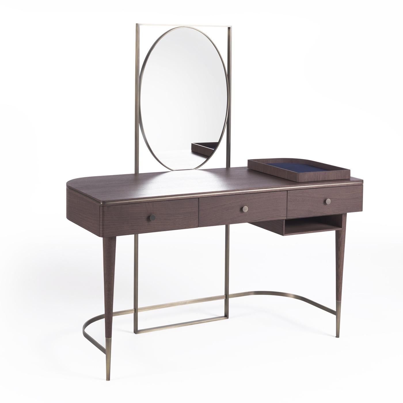 https://a.1stdibscdn.com/atelier-vanity-table-for-sale-picture-2/f_17062/f_195283921592483861033/ZAEDMB_037_A20191004_6_mkmu34_master.jpg