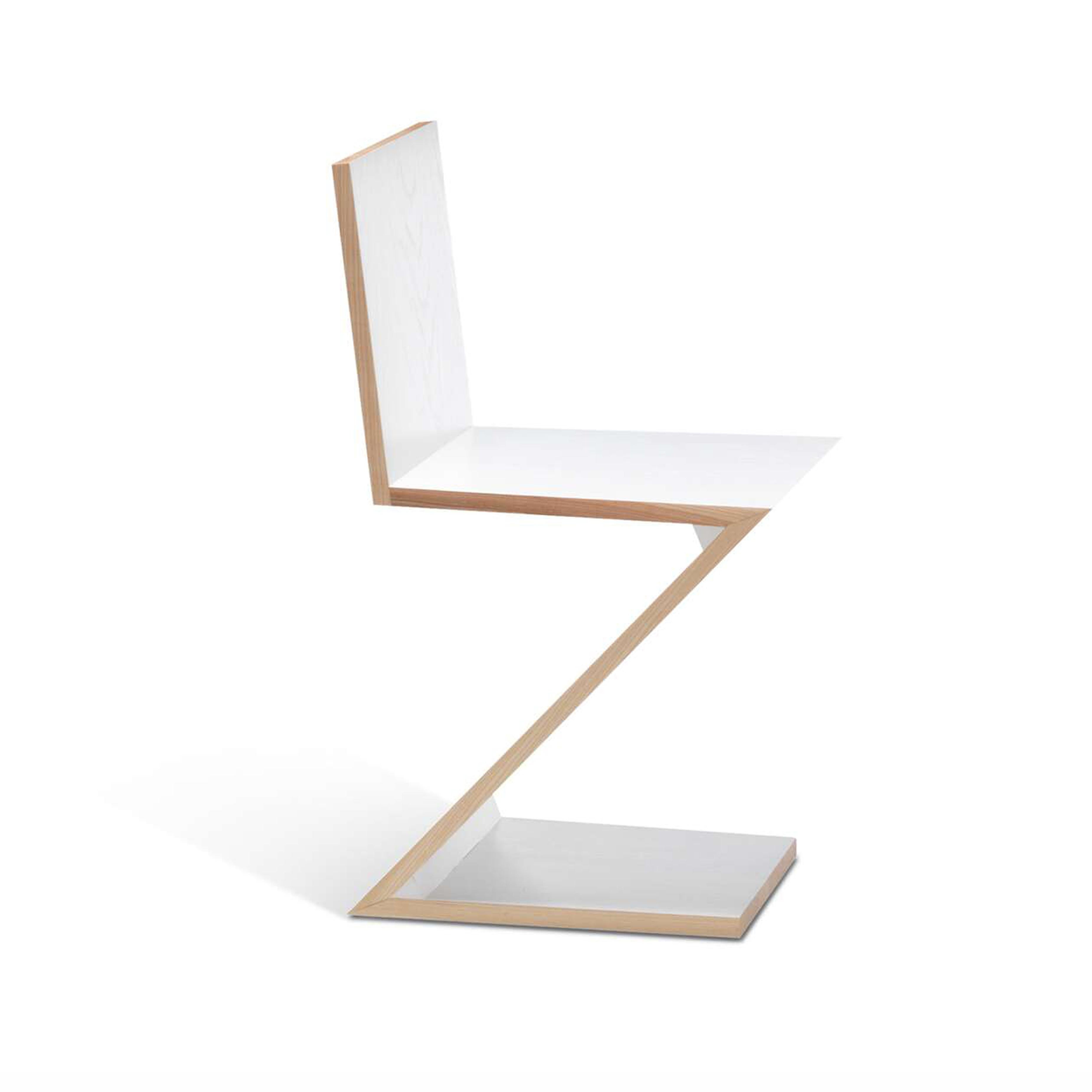 https://a.1stdibscdn.com/set-of-two-zig-zag-chair-by-gerrit-thomas-rietveld-for-cassina-for-sale-picture-4/f_14272/f_278123521647423664812/ZIGZAGB1_master.jpg