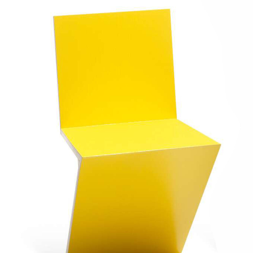https://a.1stdibscdn.com/gerrit-thomas-rietveld-zig-zag-chair-by-cassina-for-sale-picture-2/f_14272/f_277756321647252196382/ZIGZAGG3_master.jpg