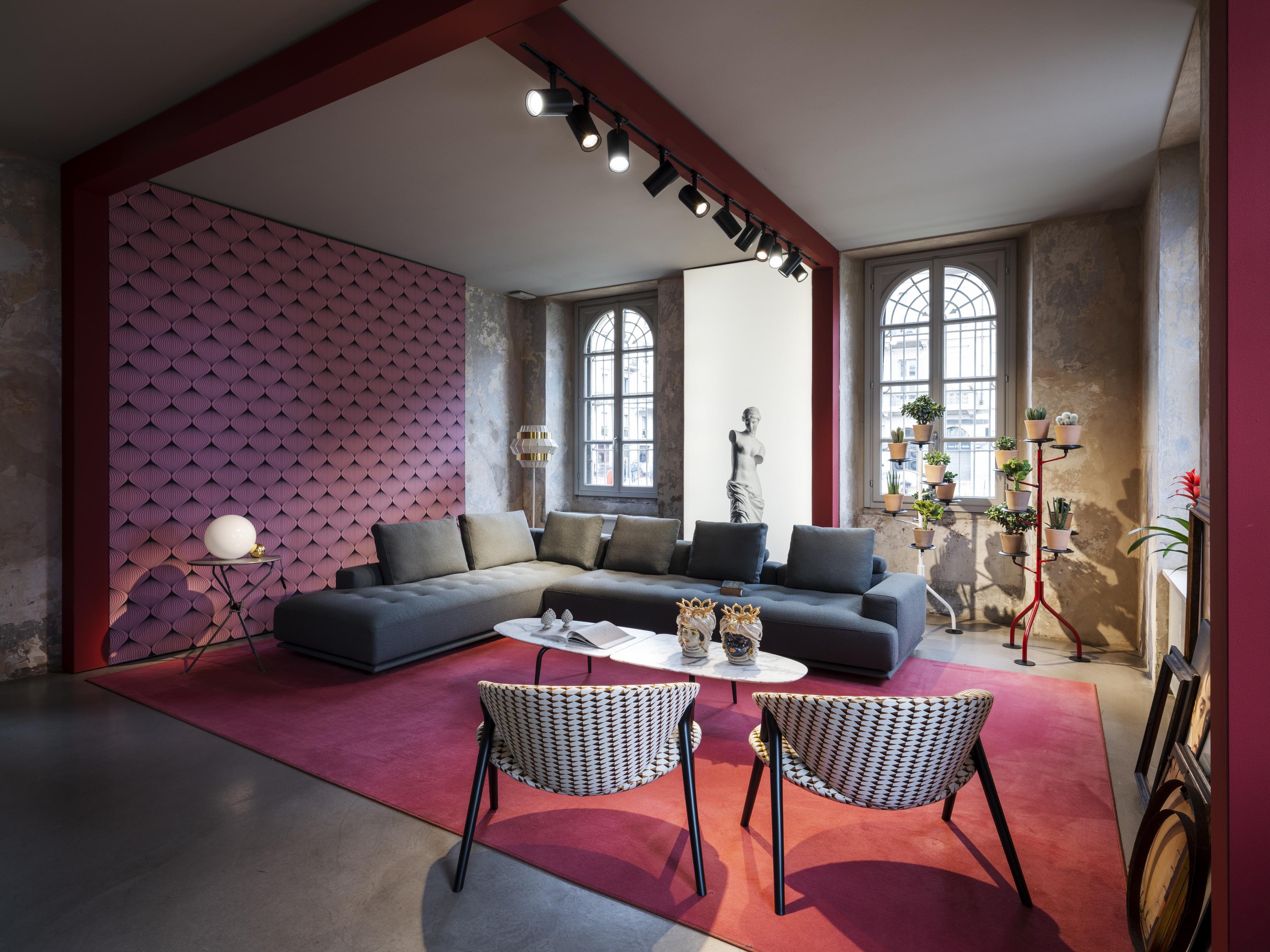 https://a.1stdibscdn.com/zanotta-shiki-modular-sofa-in-tocco-fabric-wooden-base-by-damian-williamson-for-sale-picture-3/22569652/f_288768821653906610198/Zanotta_UrbanPassion_Fuorisalone2019_05_master.jpg