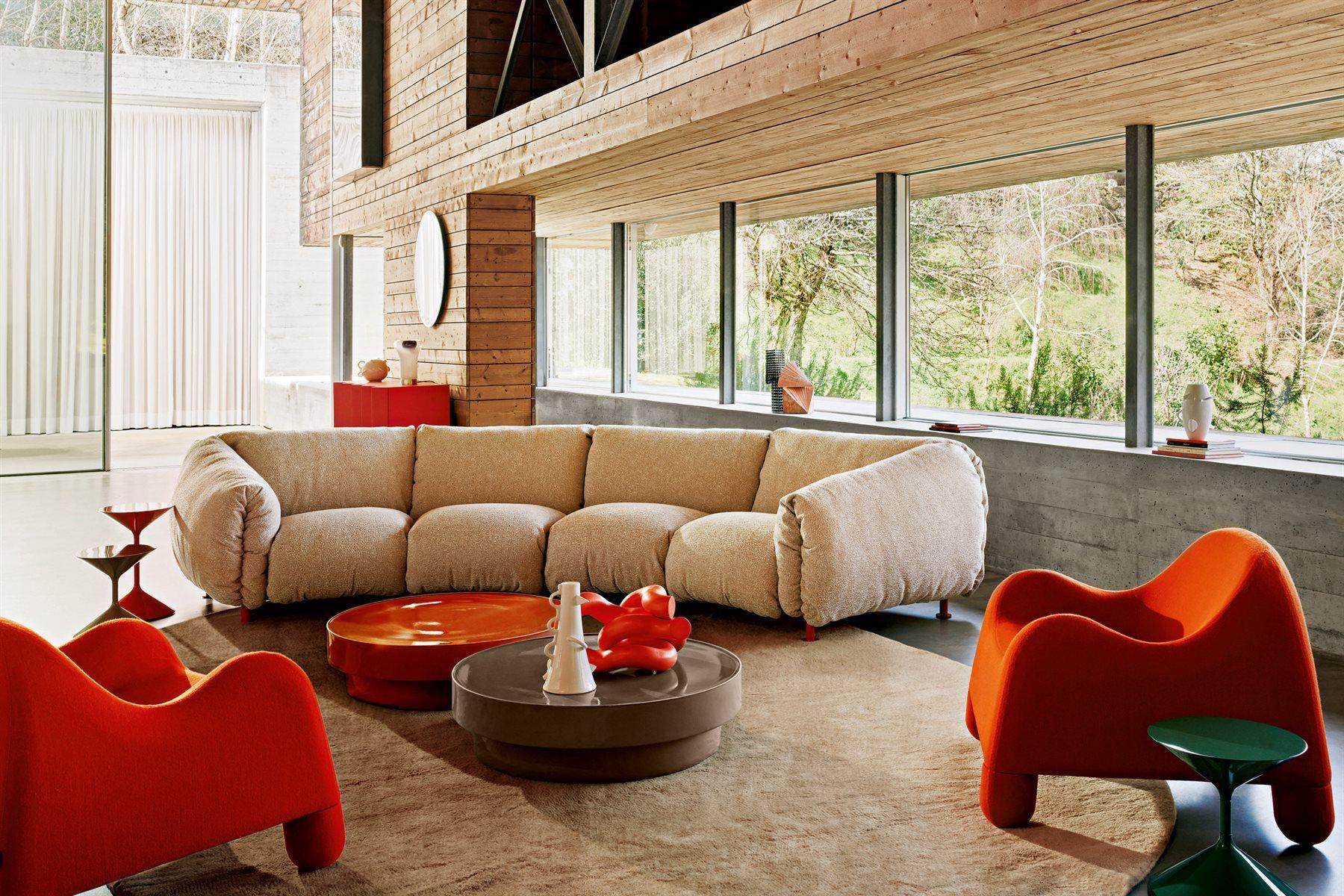 https://a.1stdibscdn.com/customizable-zanotta-zaza-max-sofa-by-studio-zaven-for-sale-picture-5/f_44652/f_448914221746478095628/Zanotta_divanoZaZaMax1046_IG01_R24607_arancione_web_1__master.jpg