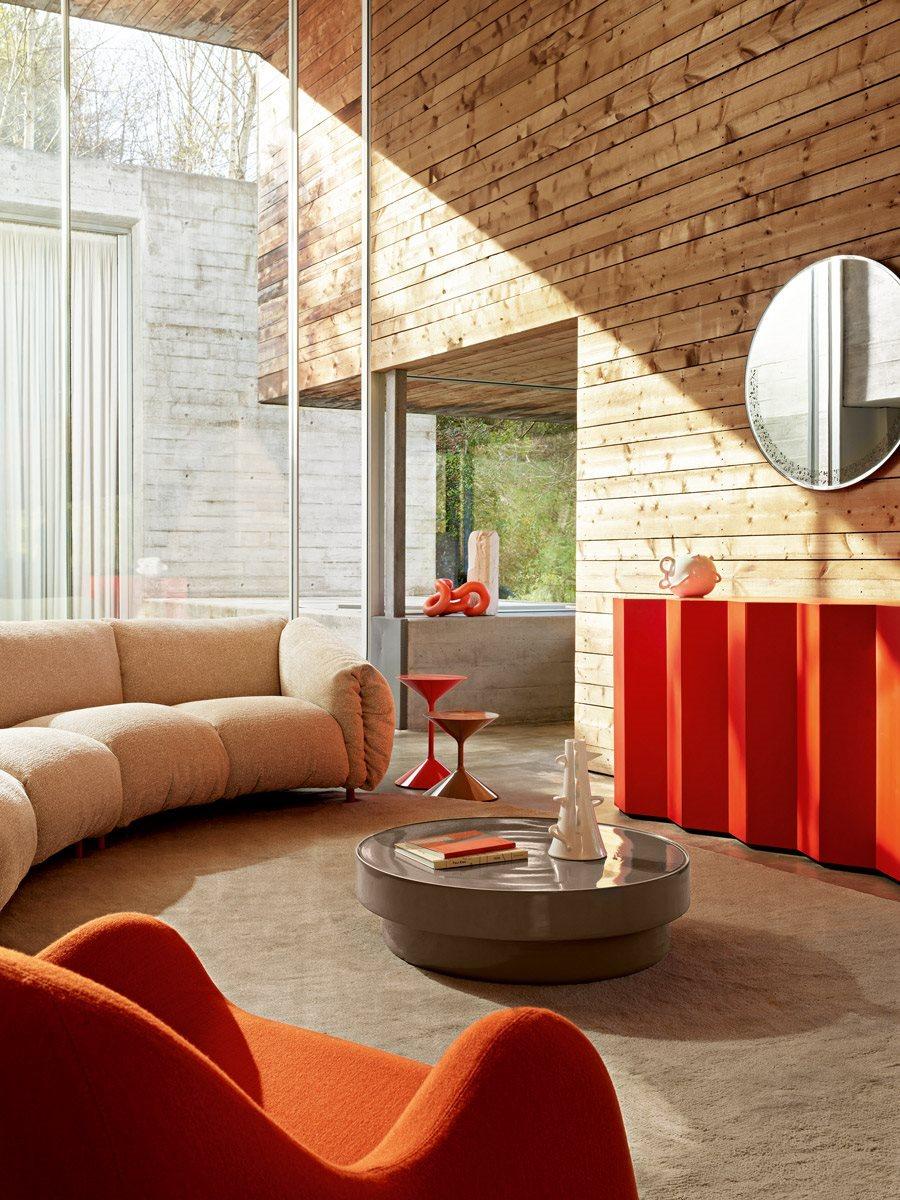 https://a.1stdibscdn.com/customizable-zanotta-zaza-max-sofa-by-studio-zaven-for-sale-picture-7/f_44652/f_448914221746478097455/Zanotta_divanoZaZaMax1046_IG05_R24607_web_4__master.jpg