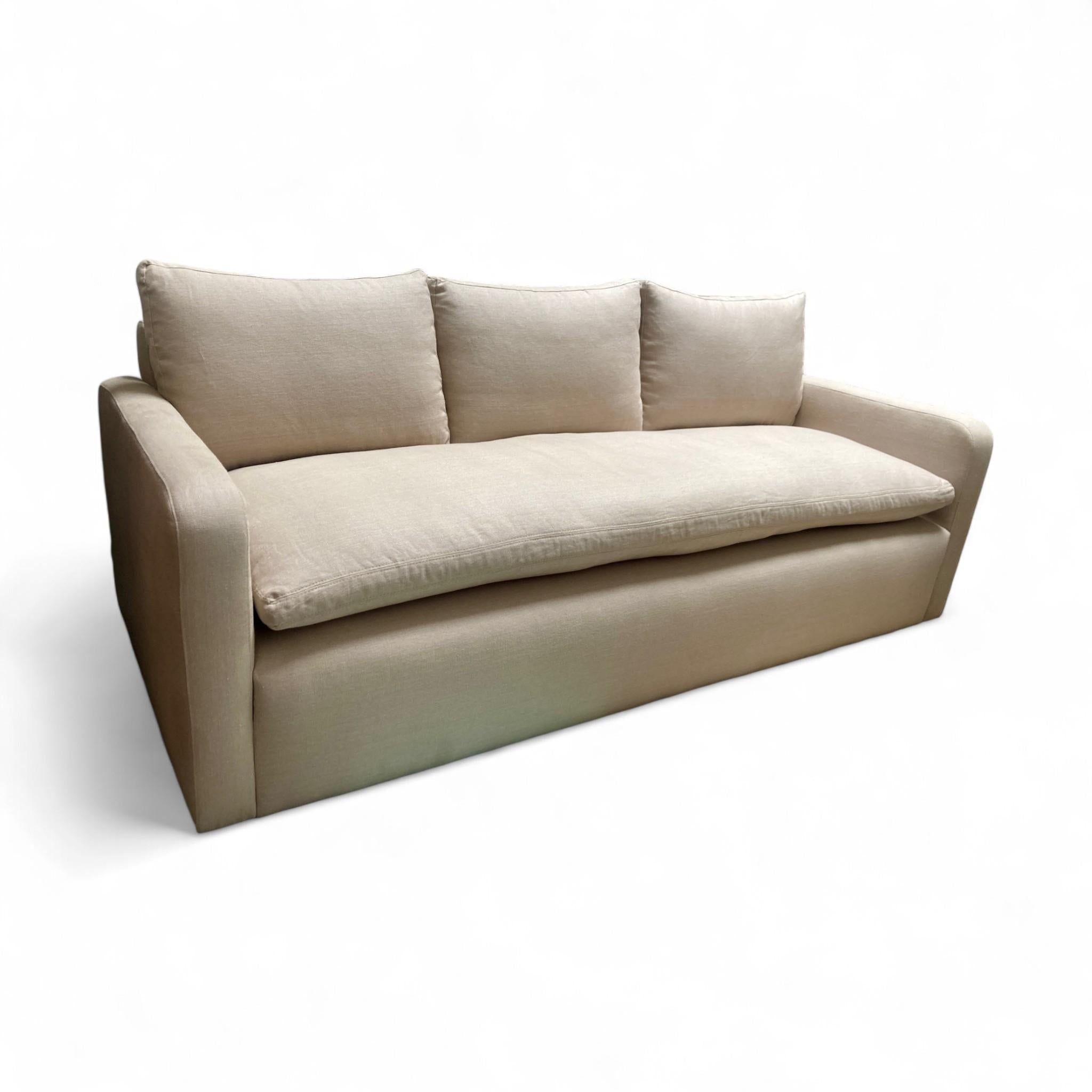 https://a.1stdibscdn.com/zoe-upholstered-custom-sofa-for-sale-picture-4/f_29193/f_411394021724182498143/Zoe_5_master.jpg
