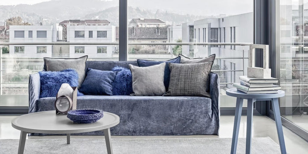 https://a.1stdibscdn.com/sofa-gervasoni-ghost-12-design-paola-navone-for-sale-picture-7/f_105752/f_464887021756742140341/a2_master.jpg