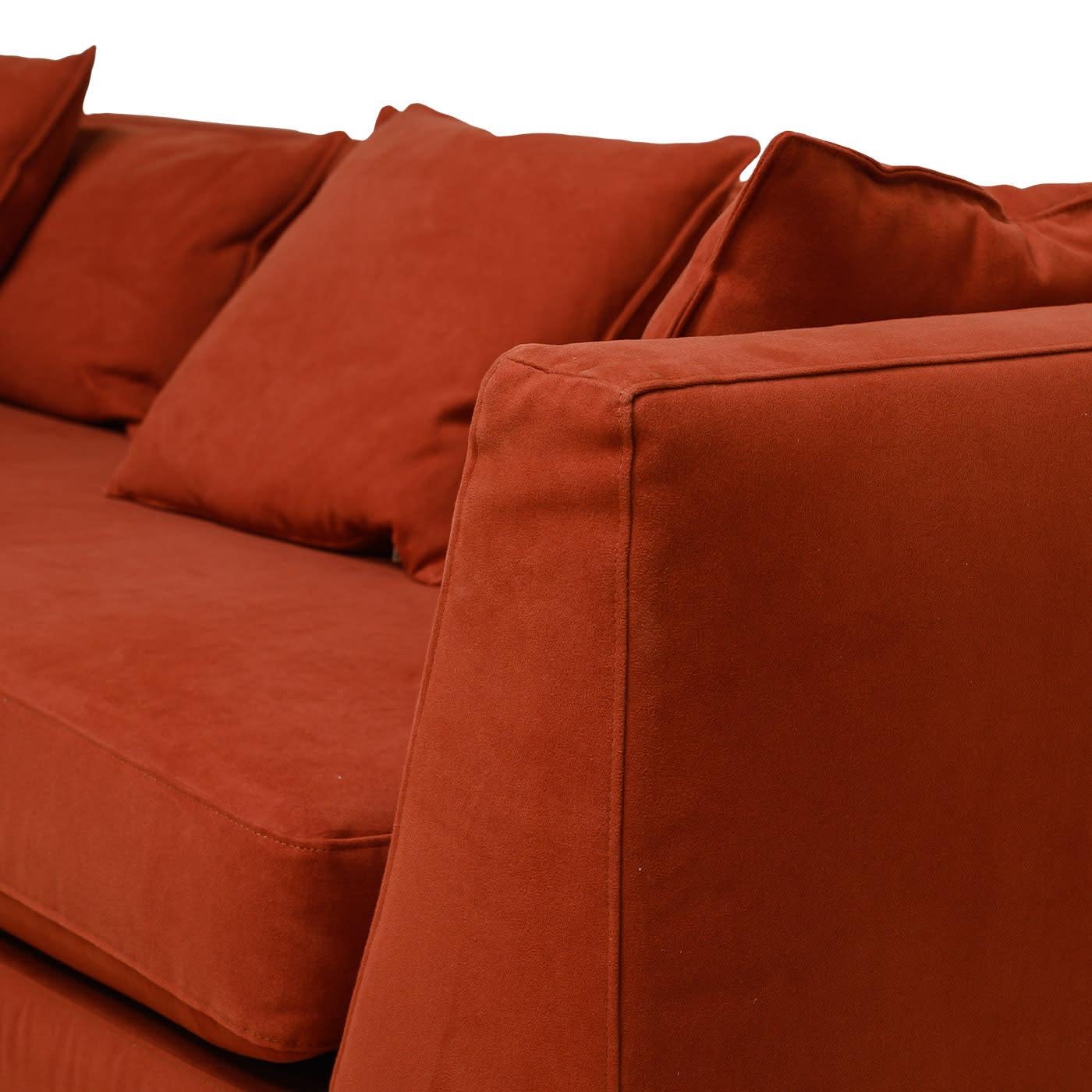 https://a.1stdibscdn.com/chelini-paris-3-seater-red-sofa-for-sale-picture-8/f_17062/f_490861221772725920843/a2ayndjcahvgryg429hymln0x0es_2__master.jpg