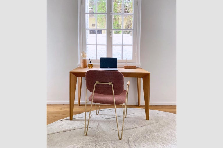 https://a.1stdibscdn.com/bruna-minimalist-chair-with-arms-in-painted-steel-and-velvet-handwoven-for-sale-picture-9/f_33041/f_118248731713366058294/a_Copia_16_Copia_Copia_Copia_master.jpg?width=768