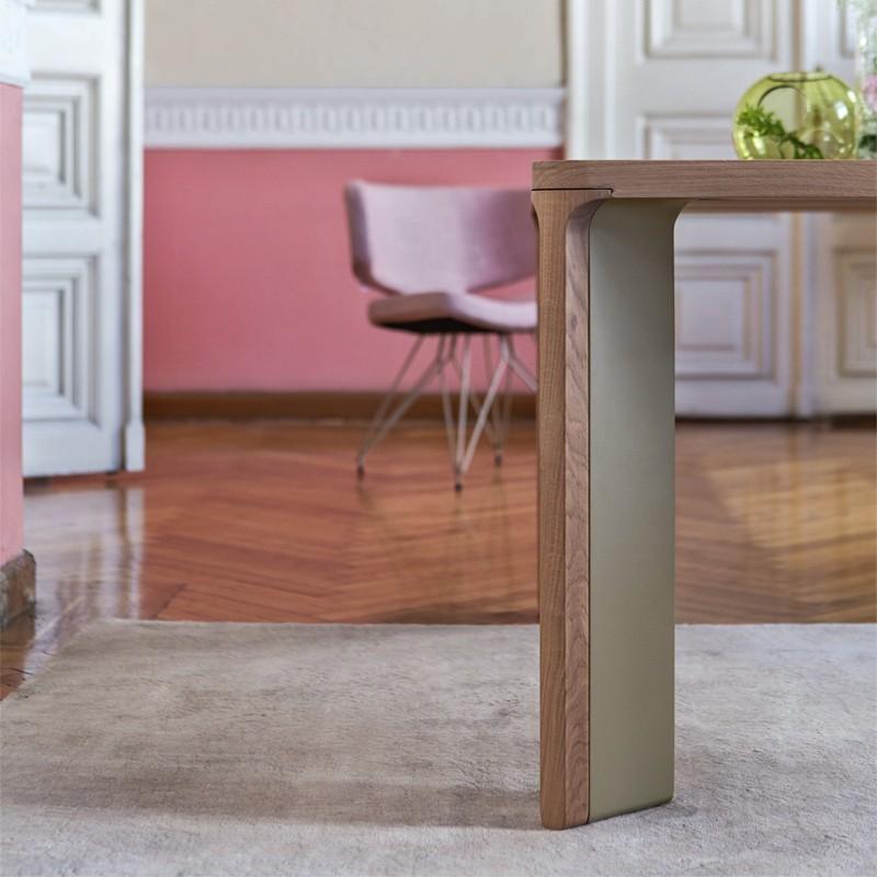 https://a.1stdibscdn.com/contemporary-walnut-dining-table-pink-lacquered-legs-for-sale-picture-4/f_27693/f_289477521656099820990/acro_bat_001_2_master.jpg