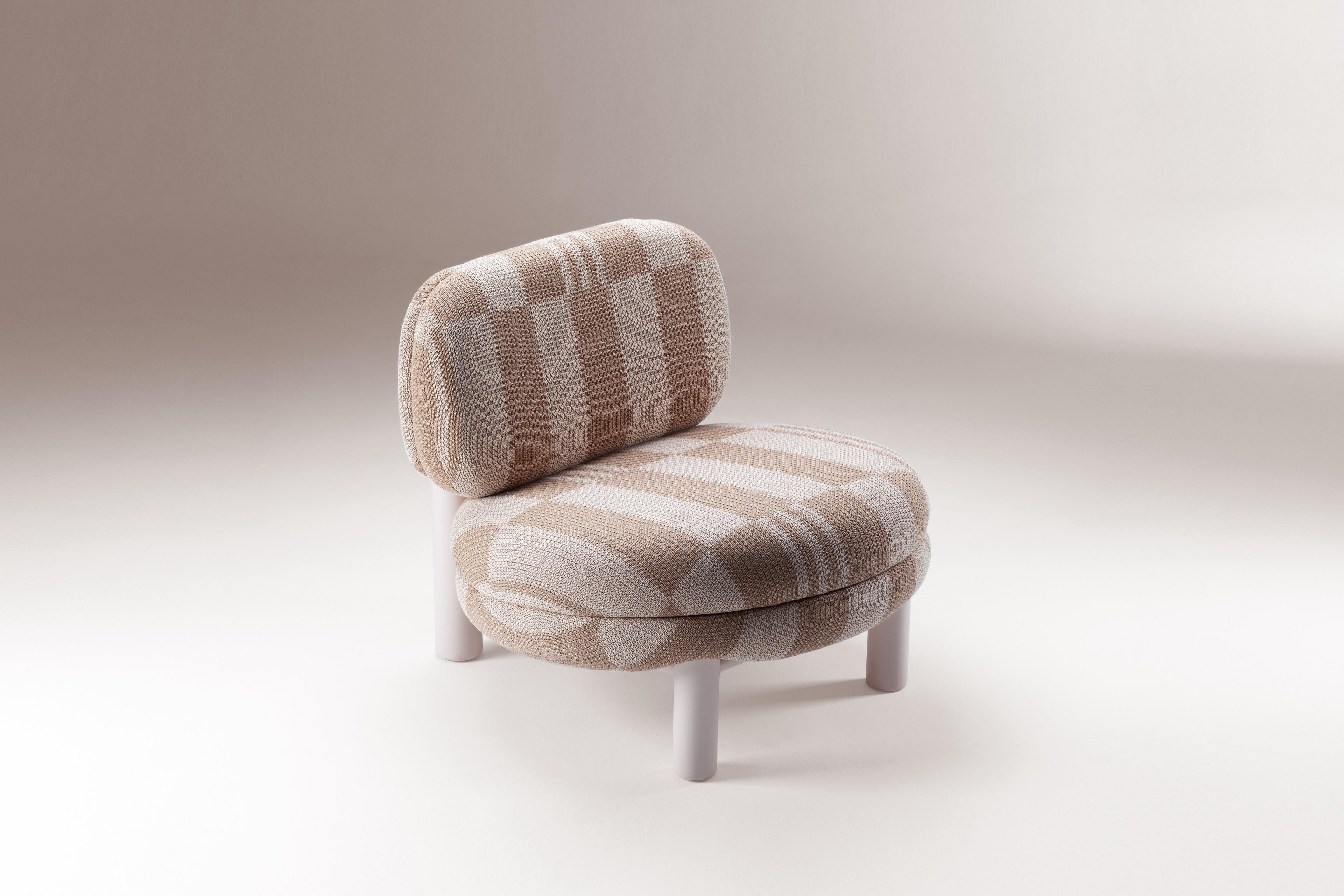 https://a.1stdibscdn.com/dooq-new-modern-dining-armchair-aimi-in-lacquered-wood-cappuccino-for-sale-picture-2/f_54242/f_400576721717673659481/aimi_armchair_nude_master.jpg