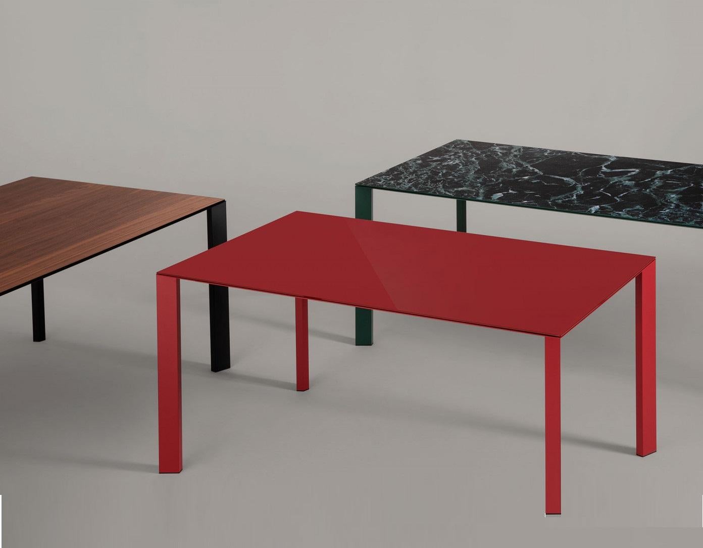 https://a.1stdibscdn.com/outdoor-dining-table-with-black-ceramic-top-for-sale-picture-3/f_27693/f_304441221663276627826/akashi_2_master.jpg