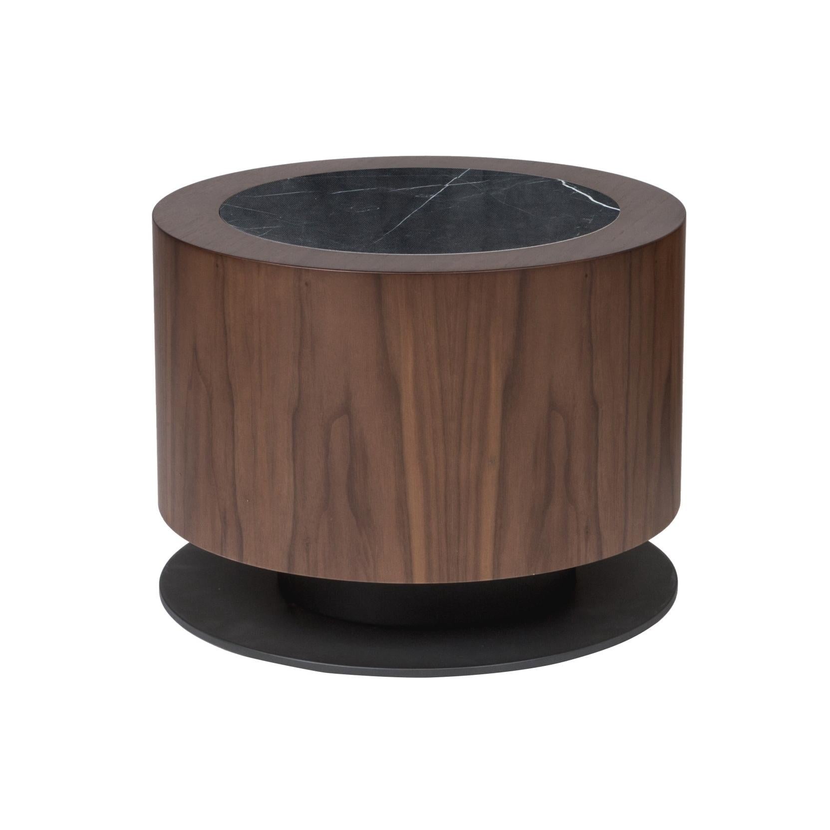 https://a.1stdibscdn.com/set-of-2-low-tables-in-wood-or-lacquer-47-and-25-diameter-for-sale-picture-10/f_27693/f_402052821718610525701/al2_w_moon_f006_round_coffee_table_1__master.jpg