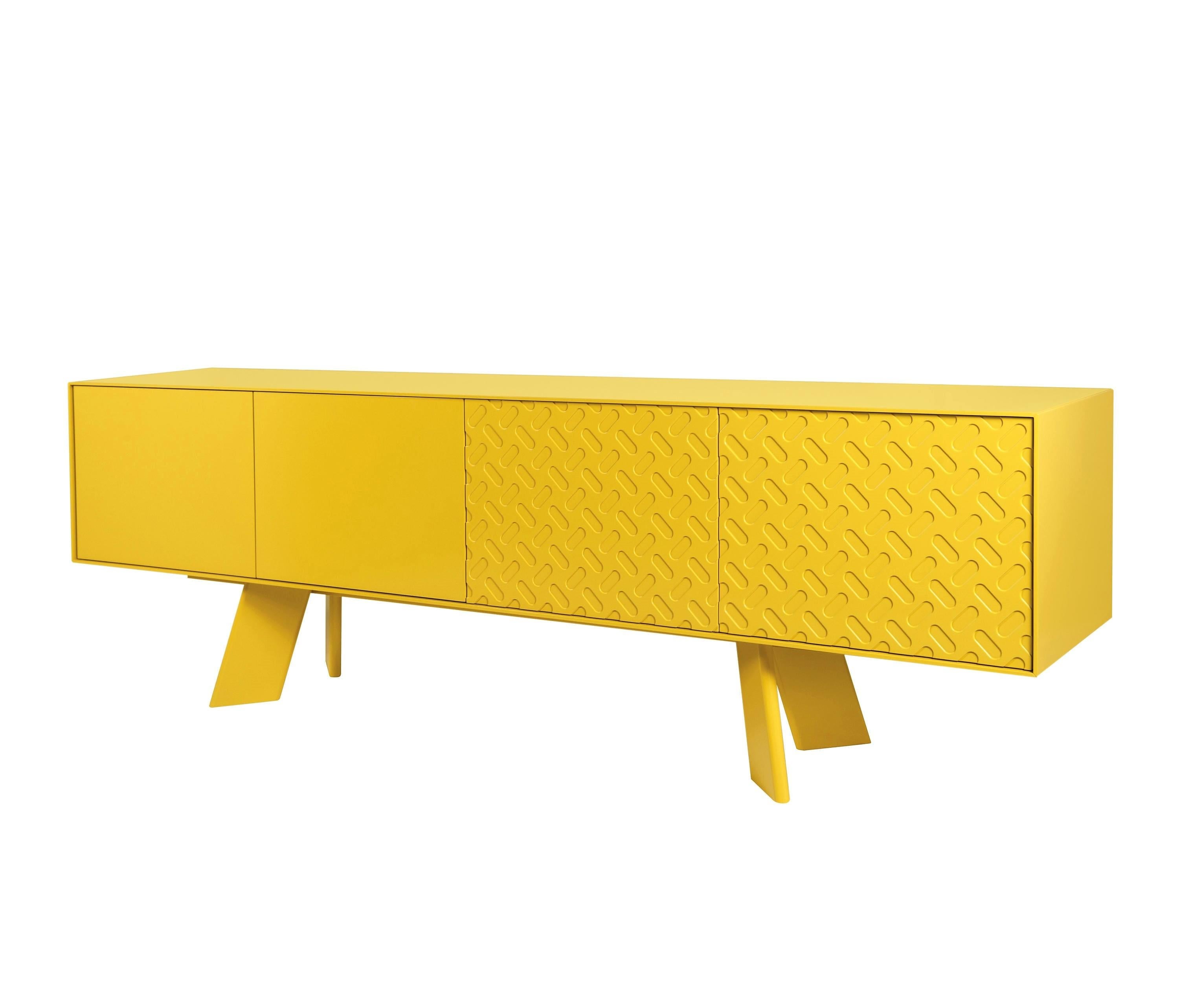 https://a.1stdibscdn.com/contemporary-pop-art-sideboard-with-motif-lacquered-in-pink-for-sale-picture-5/f_27693/f_466918921758105111526/alhambra_003_b_master.jpg