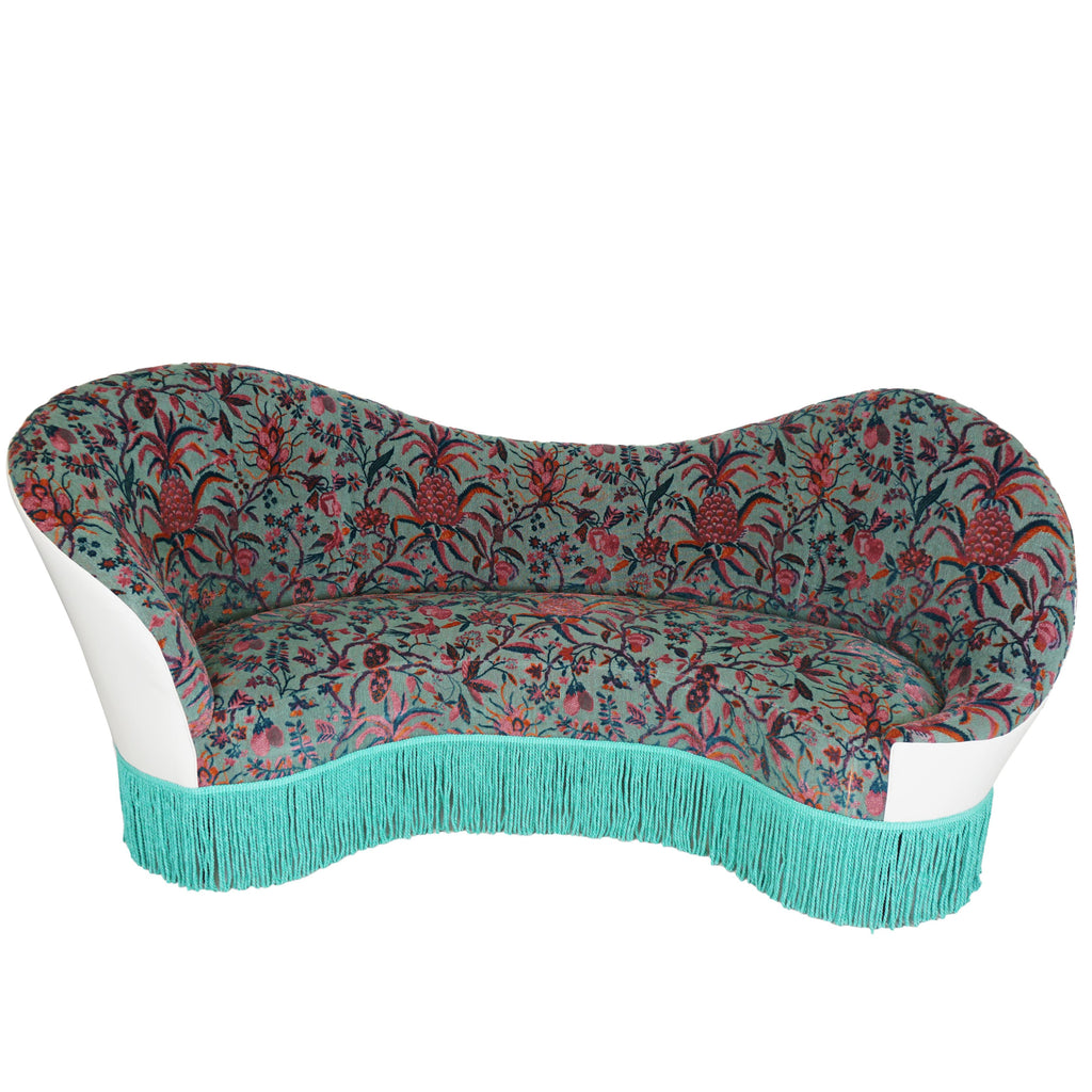 https://a.1stdibscdn.com/curvy-modern-banquette-with-botanical-velvet-for-sale-picture-2/f_21233/1574285397175/alizonbanquette_front_master.jpg