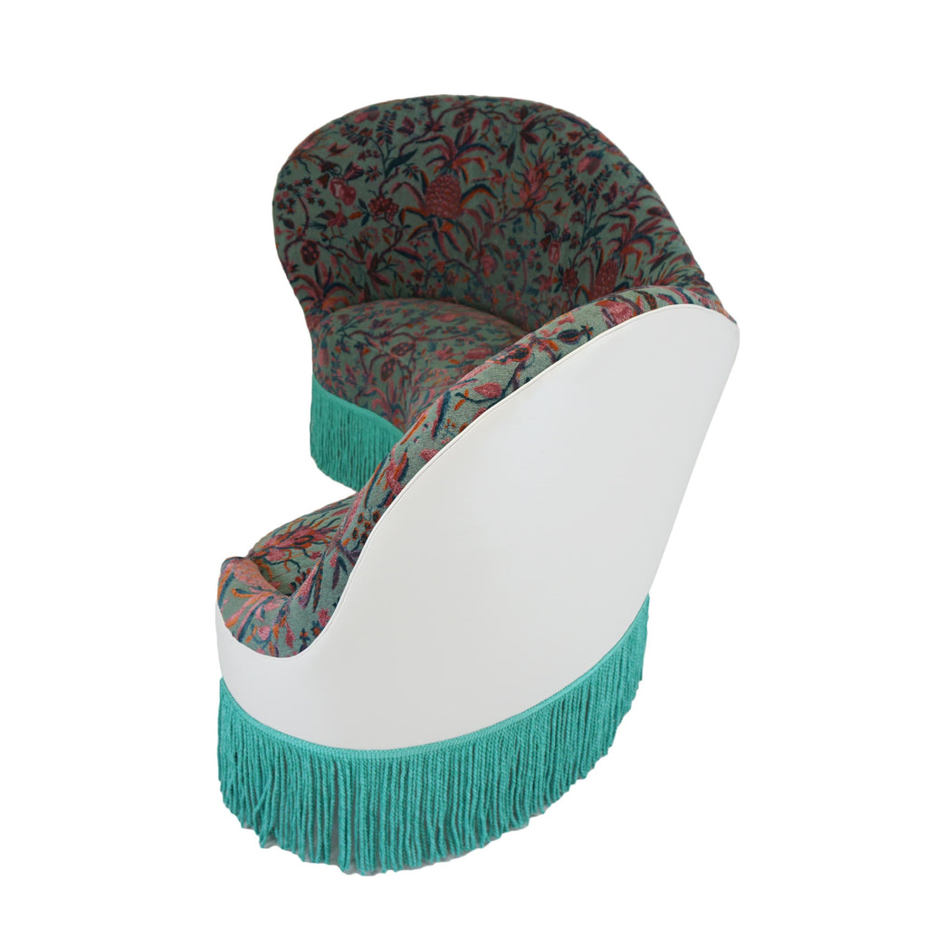 https://a.1stdibscdn.com/curvy-modern-banquette-with-botanical-velvet-for-sale-picture-5/f_21233/1574285422100/alizonbanquette_side3_master.jpg