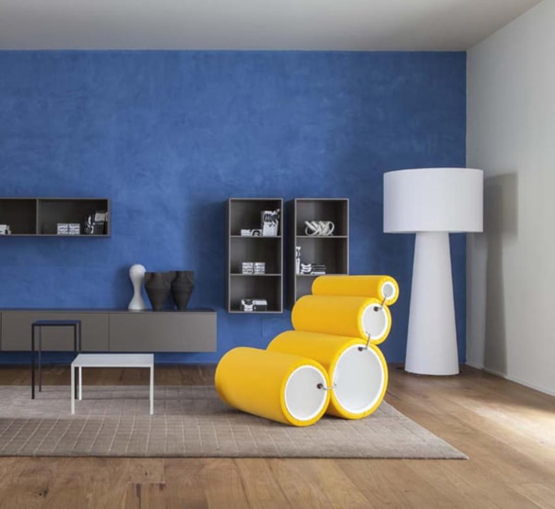 https://a.1stdibscdn.com/tube-chair-modular-armchair-in-black-by-joe-colombo-for-cappellini-for-sale-picture-10/f_16392/f_491483221773081928314/ambiente_tube_poltrona_cappellini_1__master.jpg