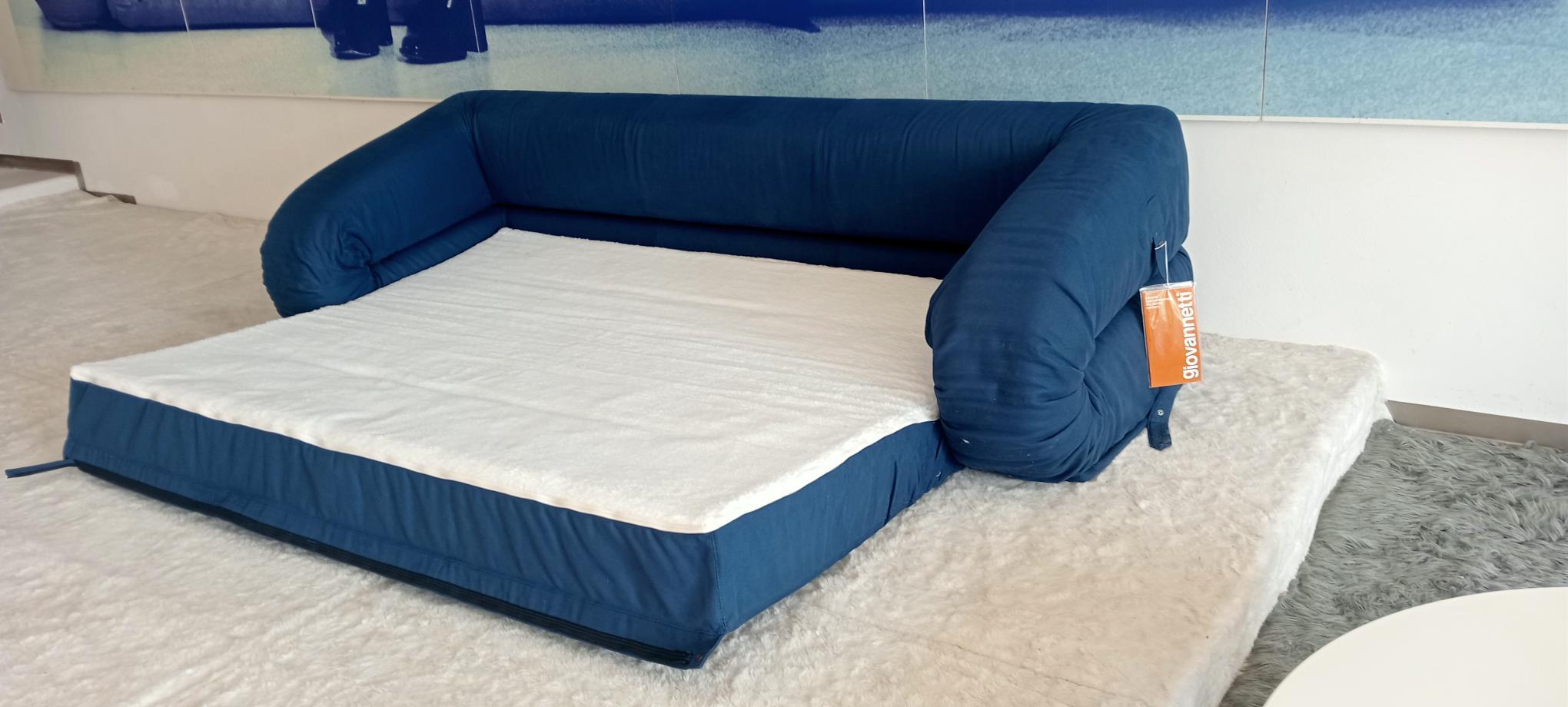https://a.1stdibscdn.com/giovannetti-1970s-anfibio-foldable-sofa-blue-colored-cotton-project-becchi-for-sale-picture-10/f_52352/f_359421221731497117557/anfibio_rio_relax_master.jpg