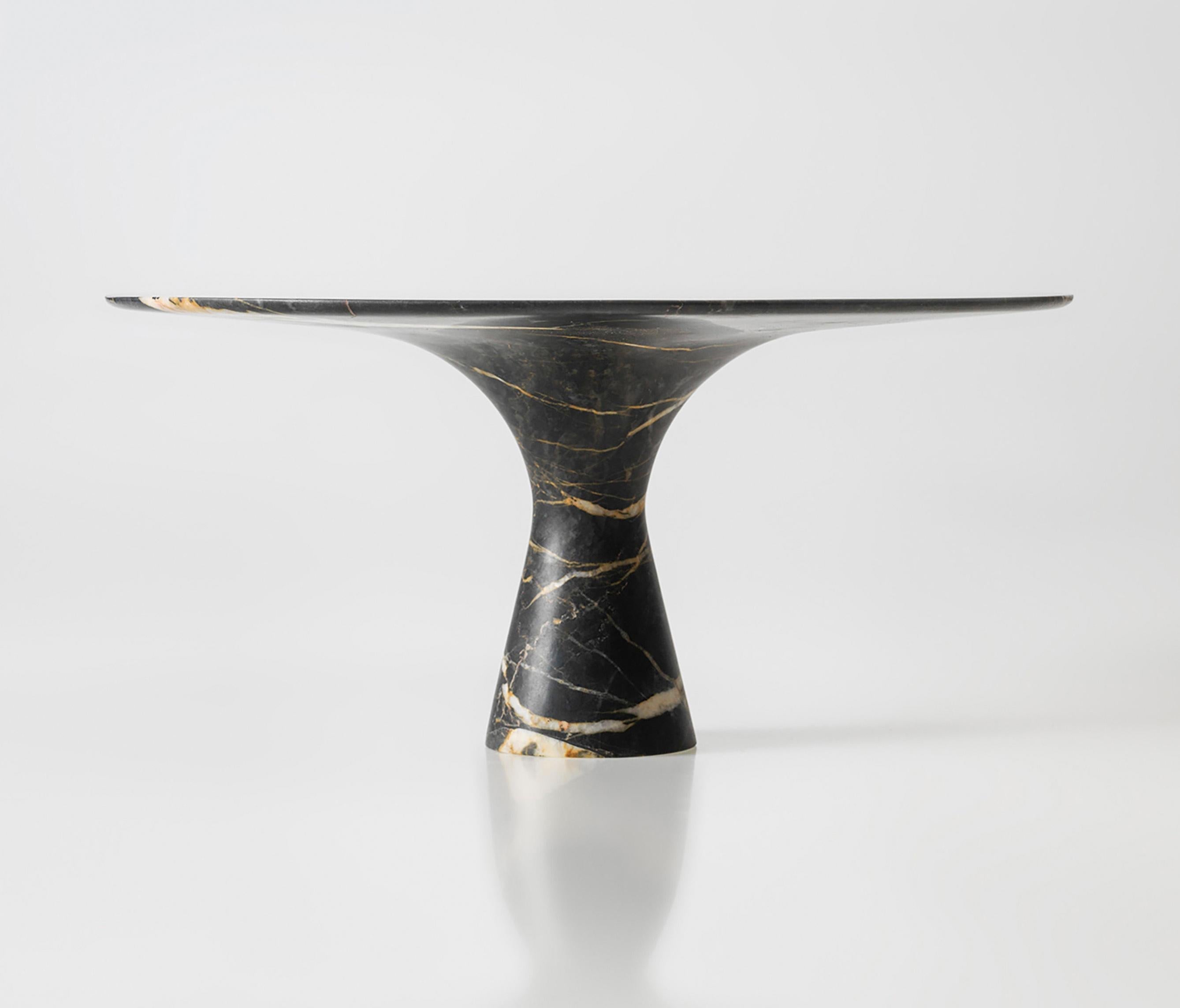 https://a.1stdibscdn.com/set-of-refined-contemporary-marble-oval-low-table-and-side-table-for-sale-picture-6/f_12192/f_319957321672429379251/angelo_m_table_4_b_arcit18_master.jpg