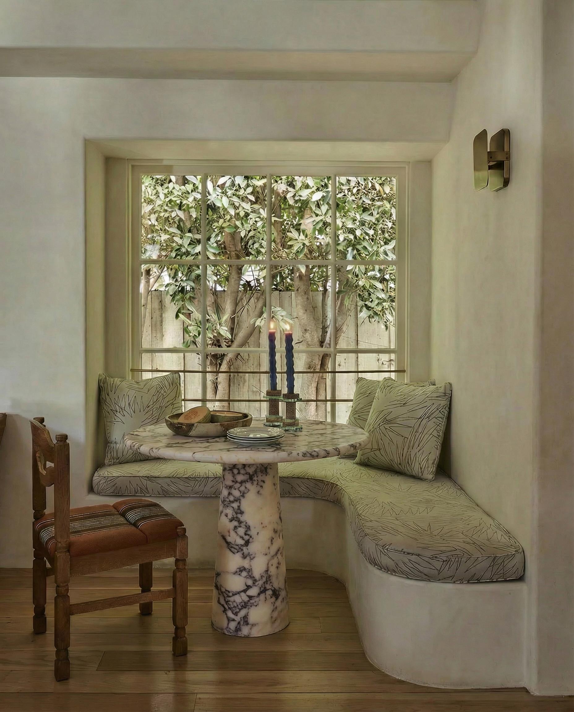 https://a.1stdibscdn.com/viola-veined-round-dining-table-in-the-style-of-mid-century-mangiarotti-for-sale-picture-2/f_80522/f_409987221773438688071/angelo_viola__master.jpg