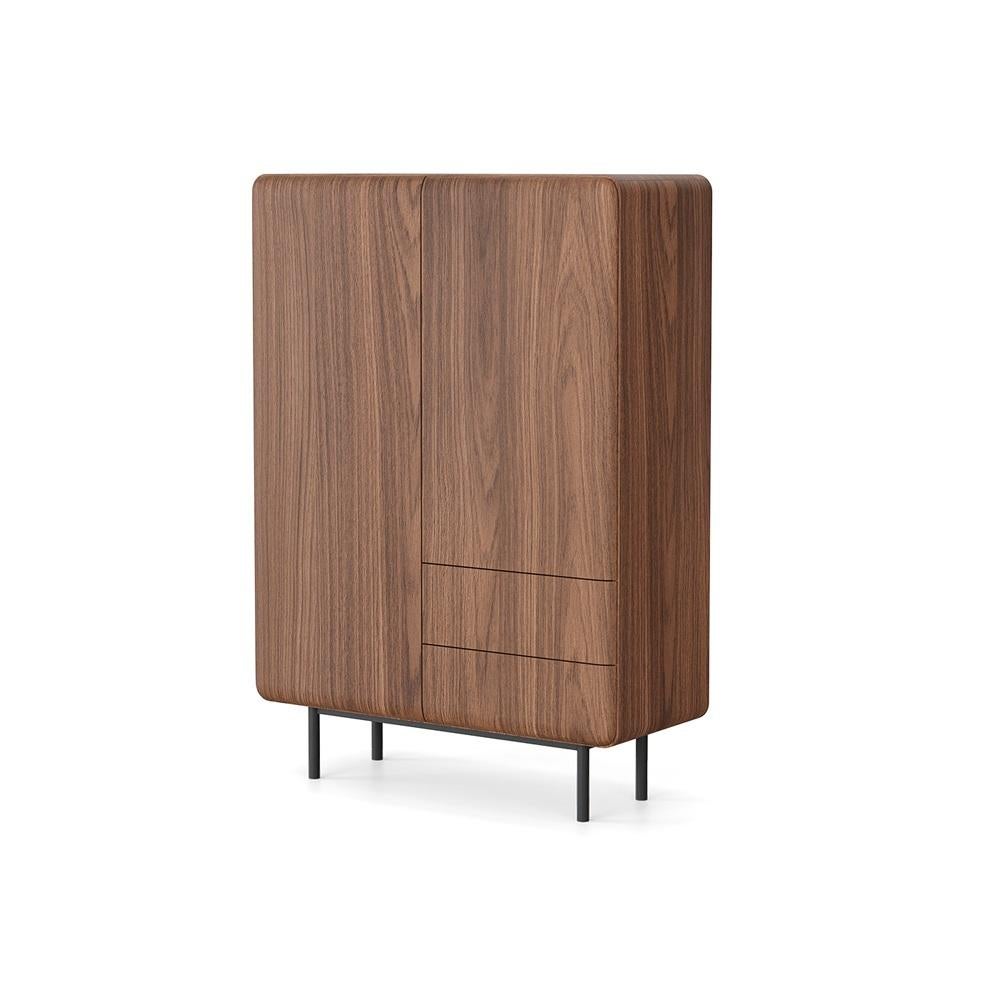 https://a.1stdibscdn.com/contemporary-natural-oak-china-cabinet-with-storage-drawers-for-sale-picture-3/f_27693/f_427859221734415515477/aparador_branco_e_dourado_4_portas_master.jpg