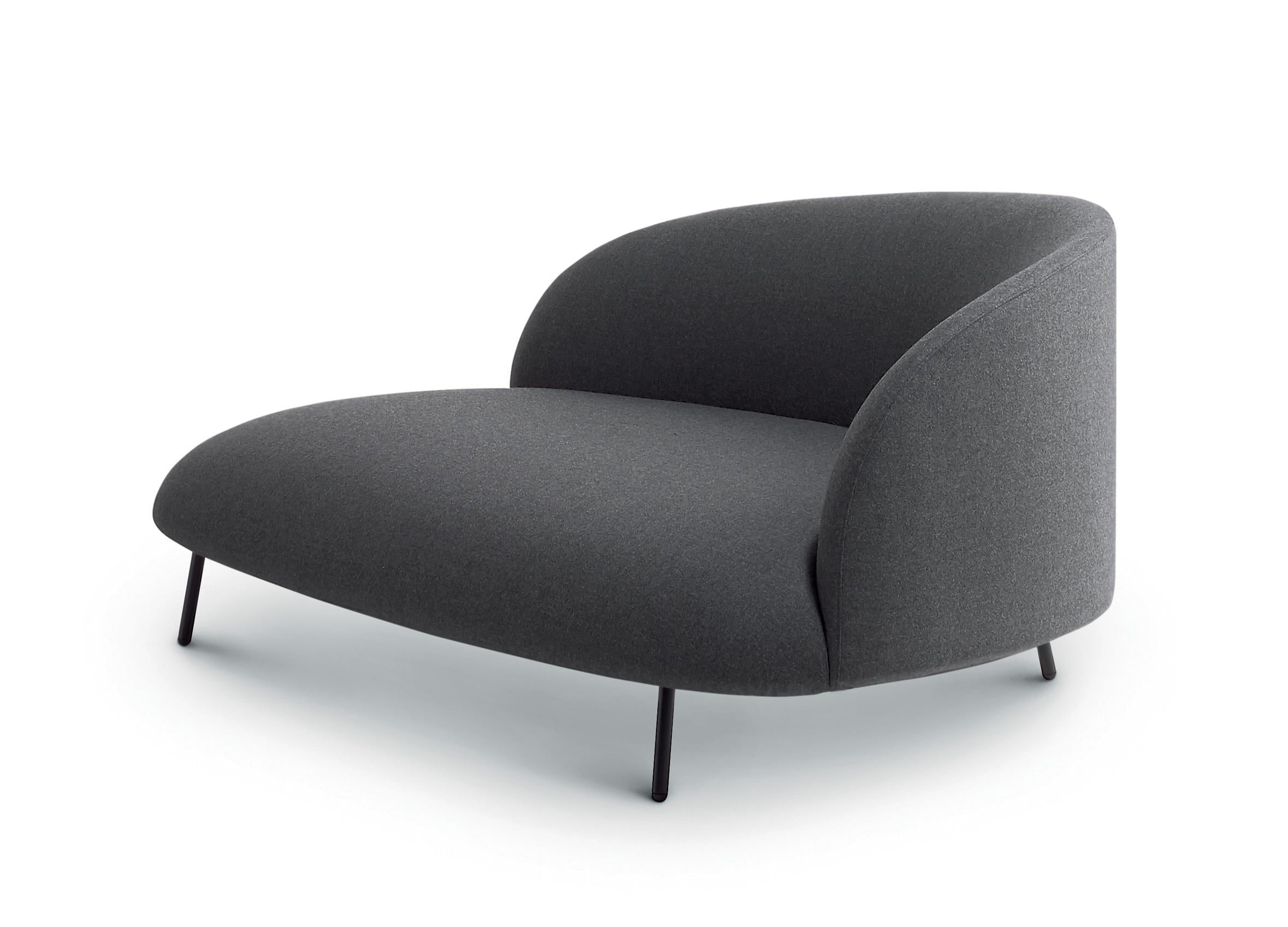 https://a.1stdibscdn.com/arflex-bonsai-sofa-in-lama-grey-fabric-by-claesson-koivisto-rune-for-sale-picture-4/12330573/f_206766621600757551754/arflex_Bonsai_design_Claesson_Koivisto_Rune_03_master.jpg