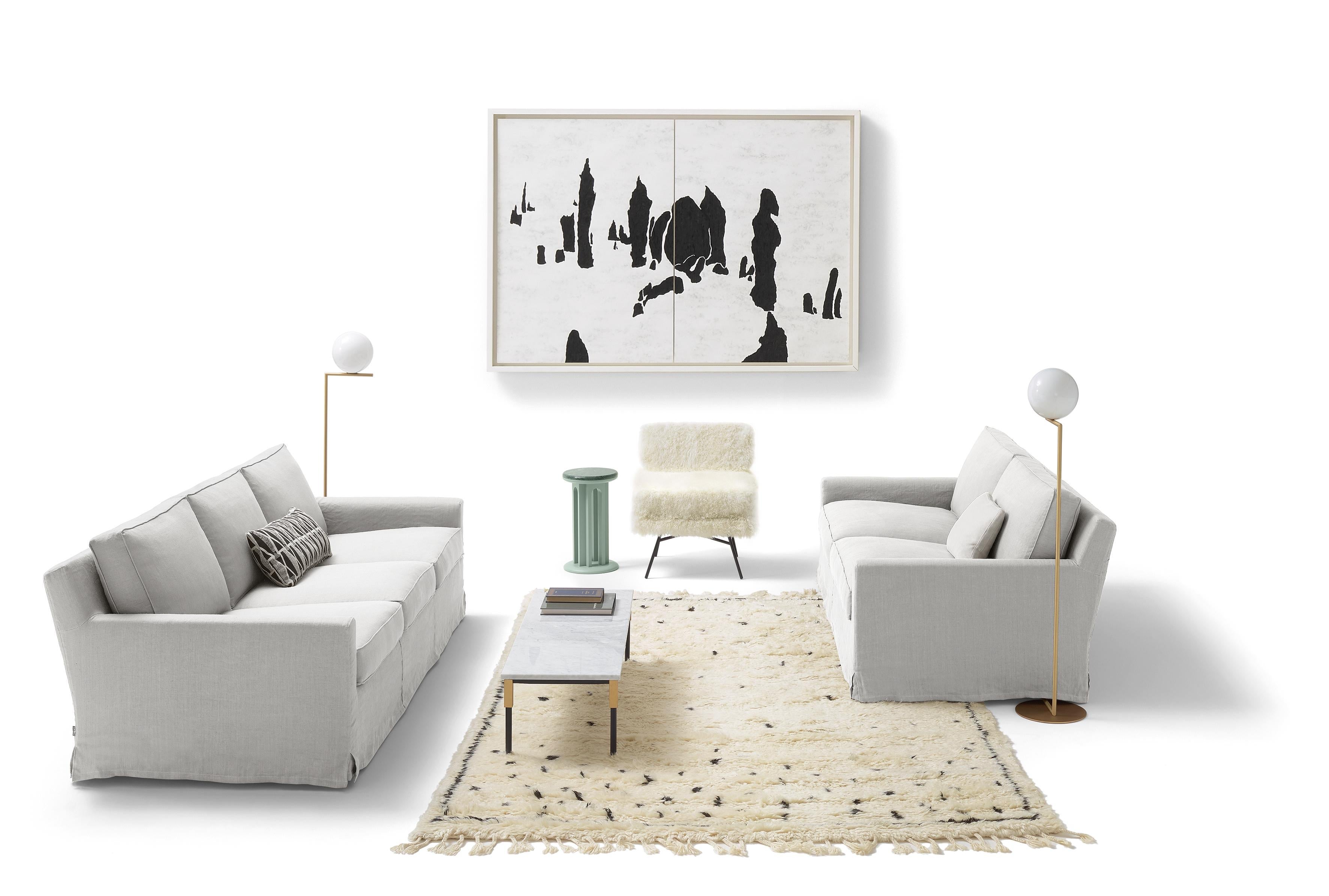 https://a.1stdibscdn.com/arflex-cousy-three-seater-sofa-in-brown-leather-by-vincent-van-duysen-for-sale-picture-9/12330573/f_206768421600758165258/arflex_Cousy_design_Vincent_Van_Duysen_amb3_master.jpg