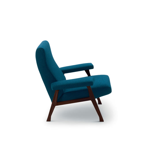 https://a.1stdibscdn.com/arflex-hall-armchair-in-blue-divina-fabric-and-wood-legs-by-roberto-menghi-for-sale-picture-2/12330573/f_206767121600757598410/arflex_Hall_design_Roberto_Menghi_5_master.jpg
