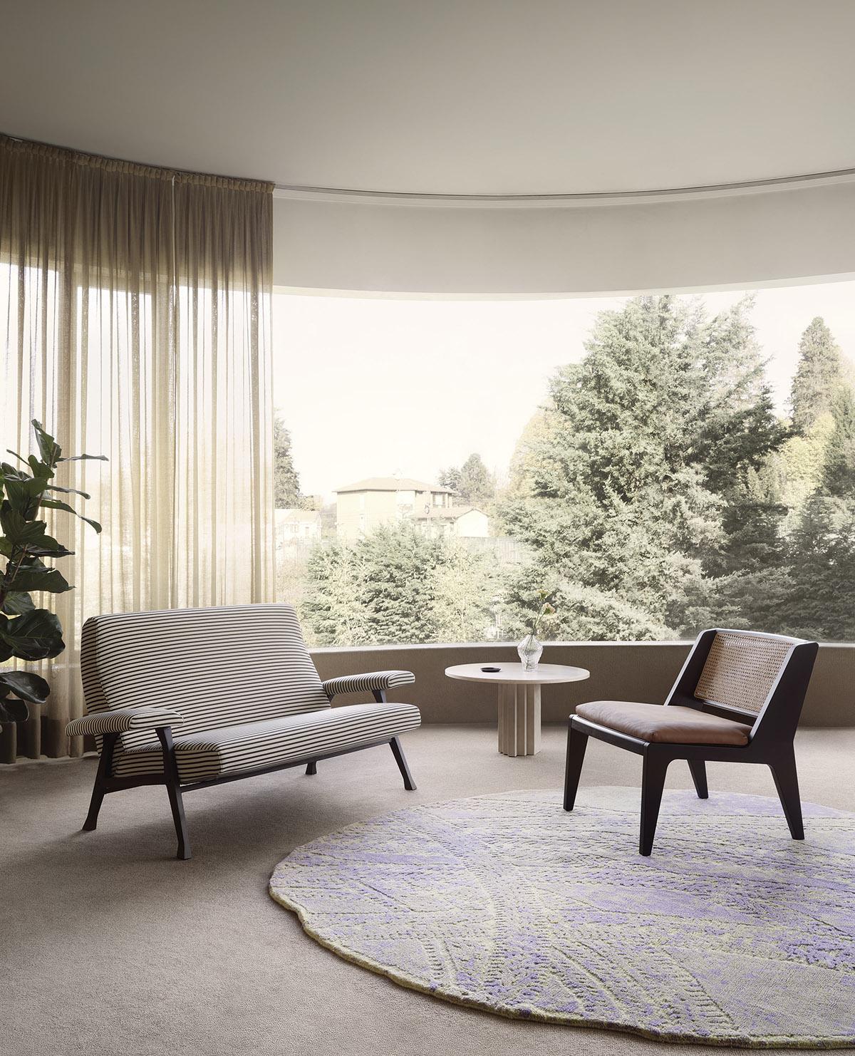 https://a.1stdibscdn.com/roberto-menghi-hall-sofa-for-arflex-1958-for-sale-picture-2/f_58922/f_464337021756316360480/arflex_location_360_master.jpg