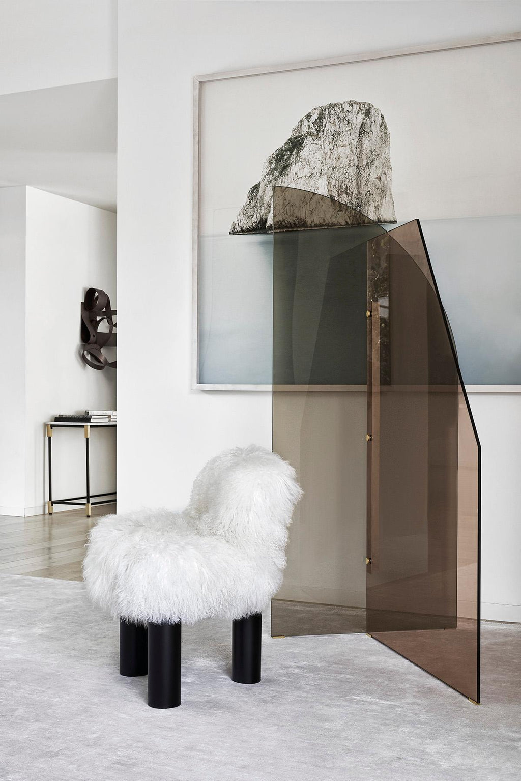 https://a.1stdibscdn.com/cini-boeri-botolo-high-chair-in-natural-fur-for-arflex-for-sale-picture-4/f_58922/f_404767621720117158468/arflex_location_80_master.jpeg